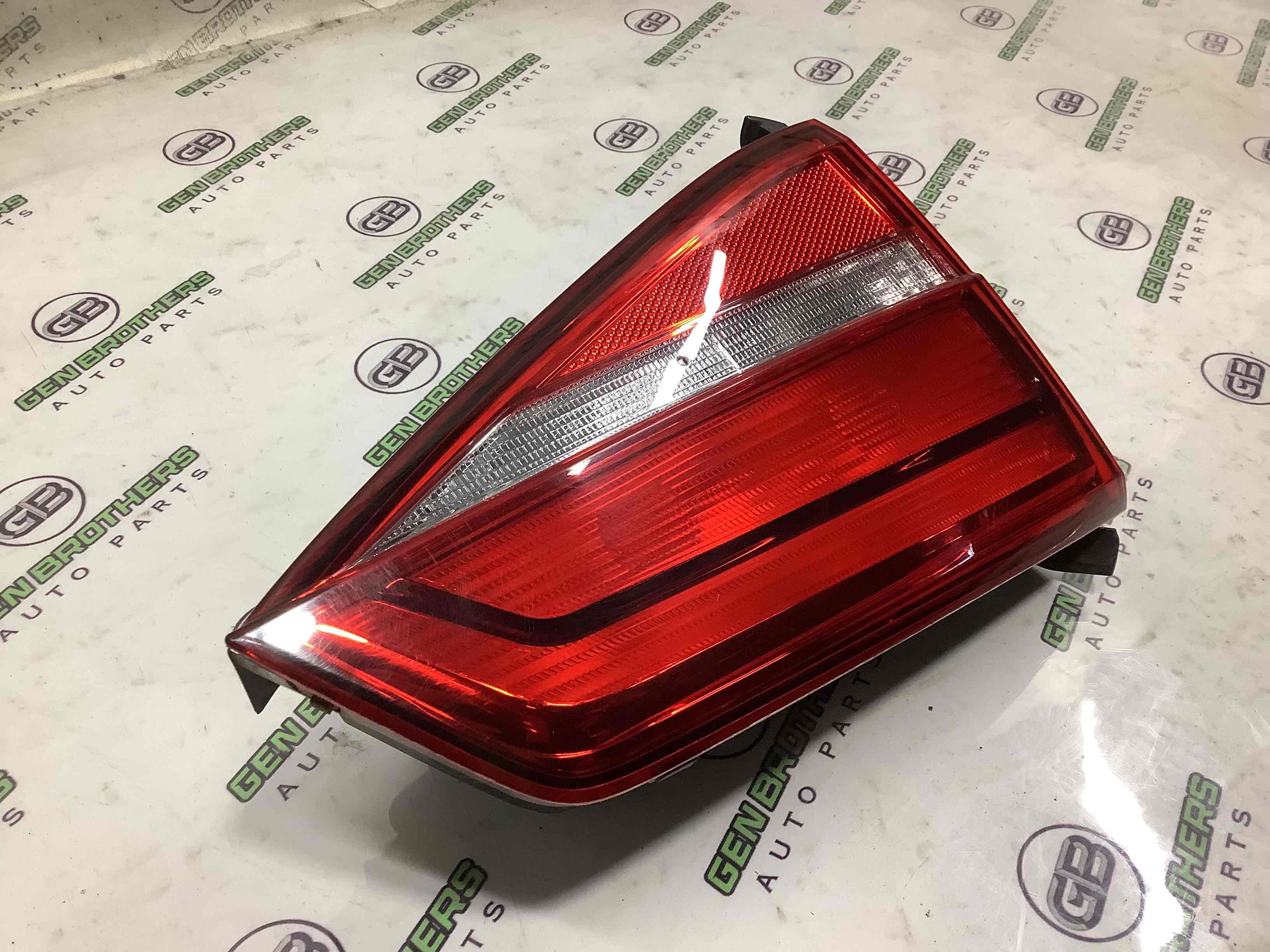 Ліхтар задній лівий