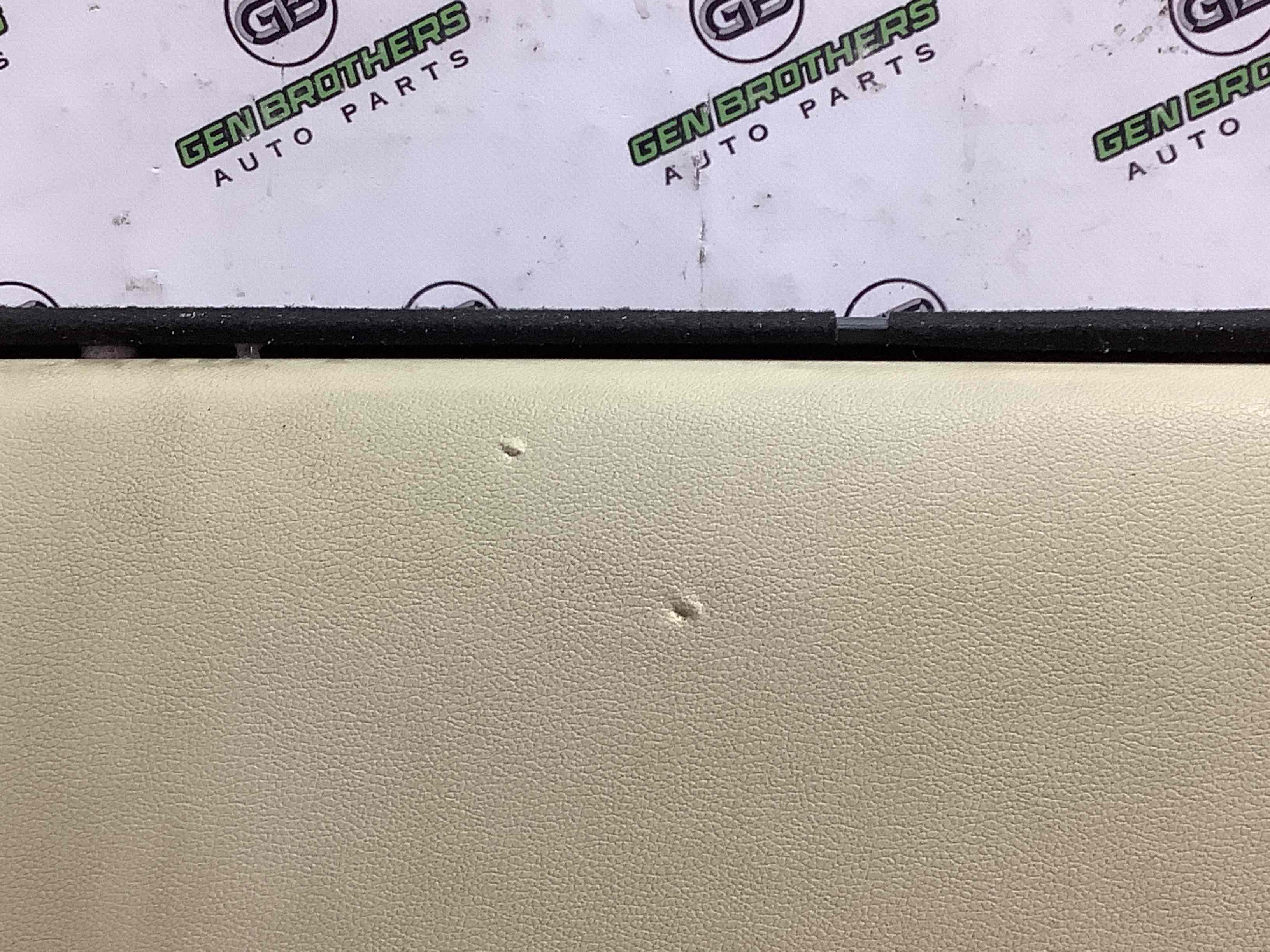 Бардачок замок бардачка, підстаканник, ящик