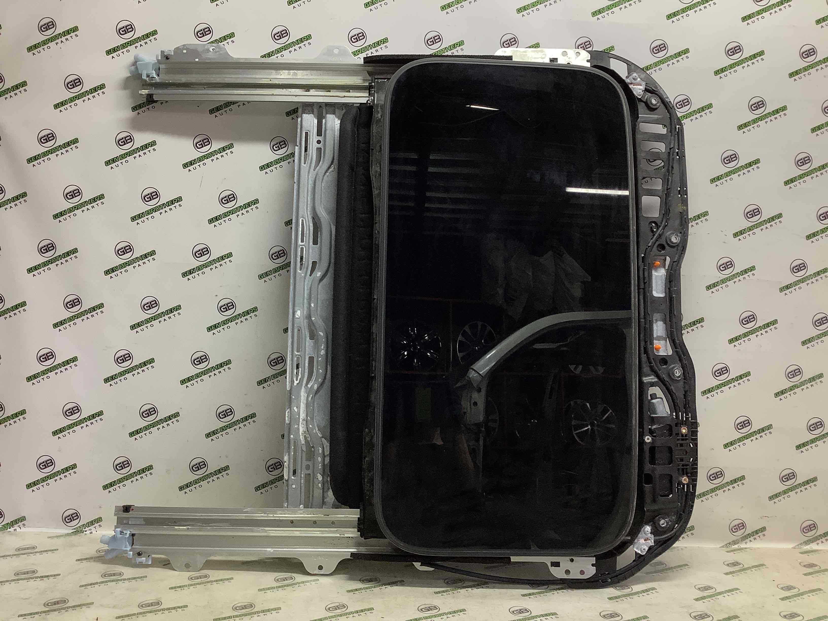 Люк у зборі