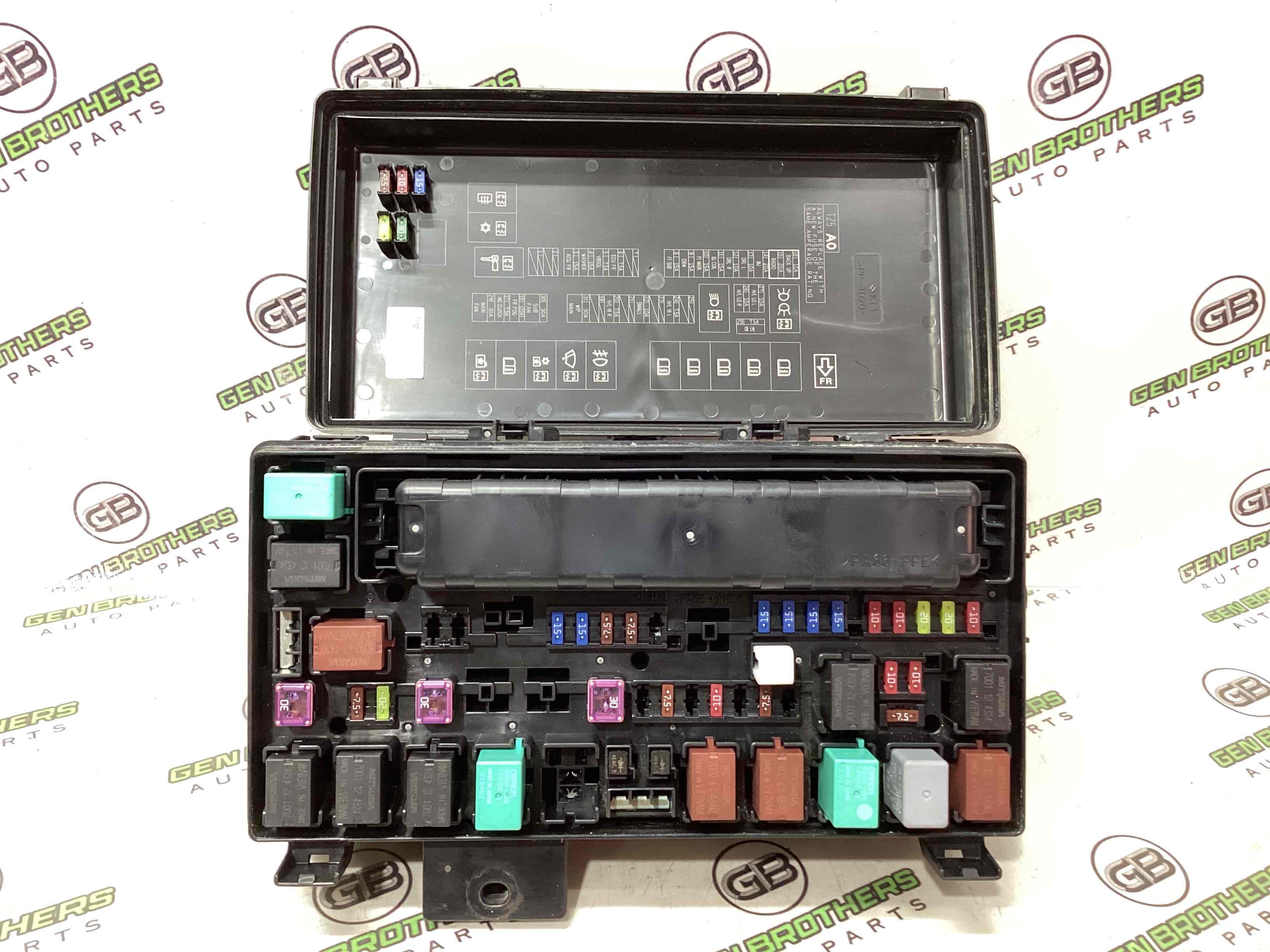 Блок запобіжників (блок реле)