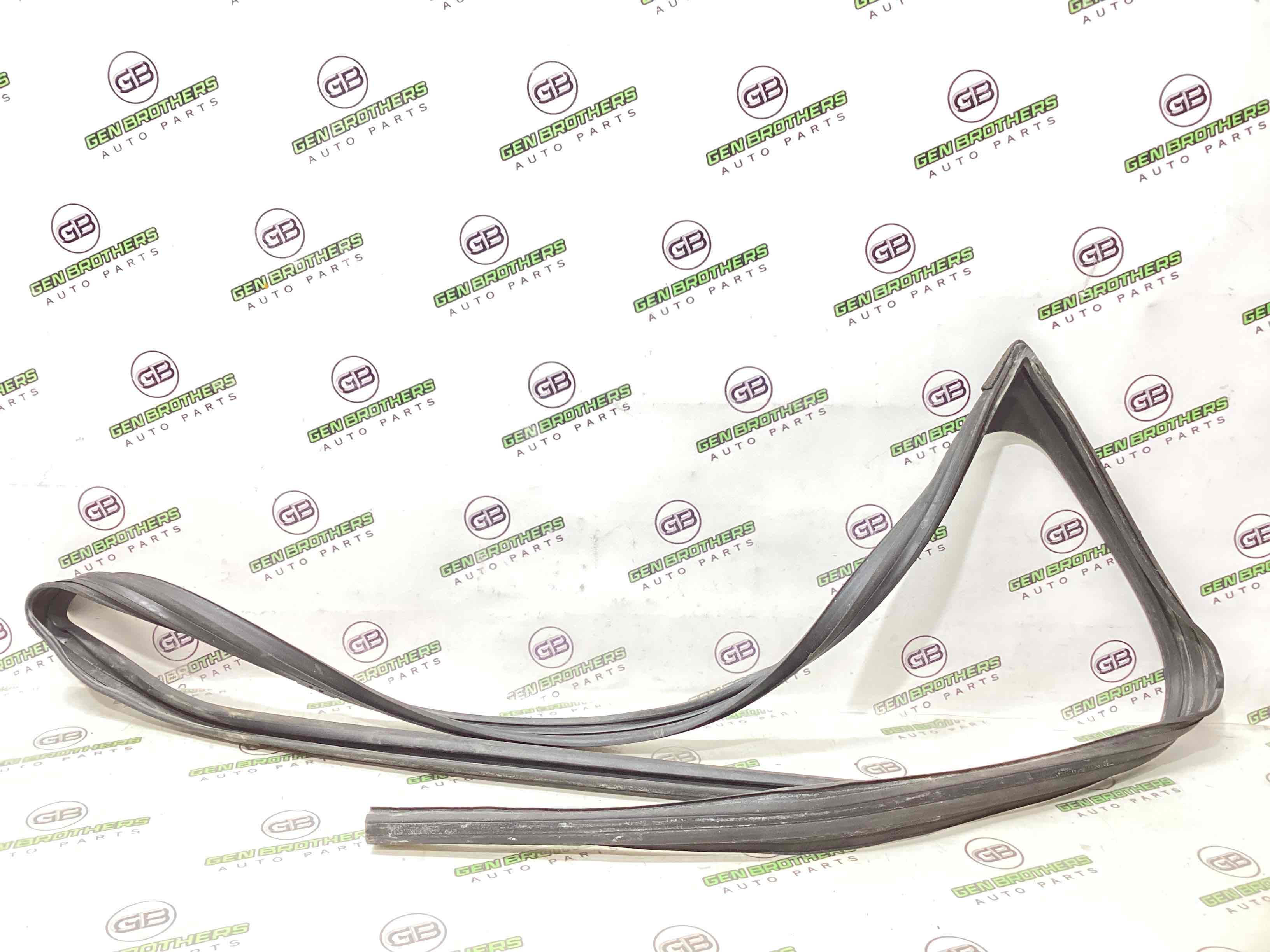 Ущільнювач скла, двері