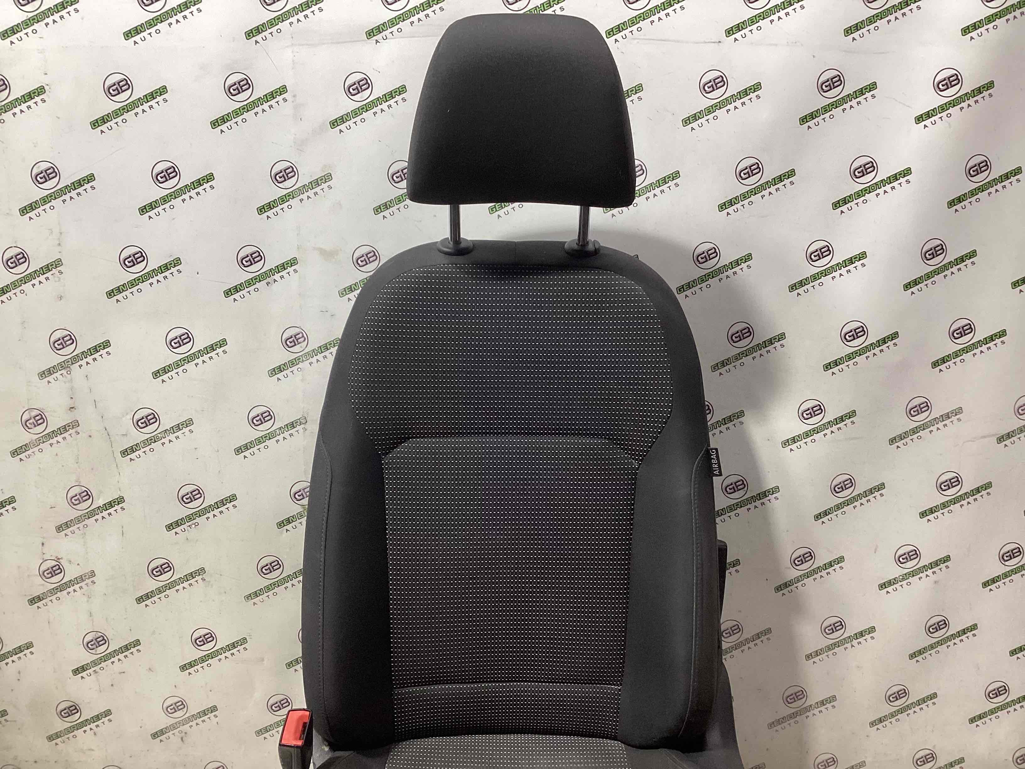 Салон комплект сидінь