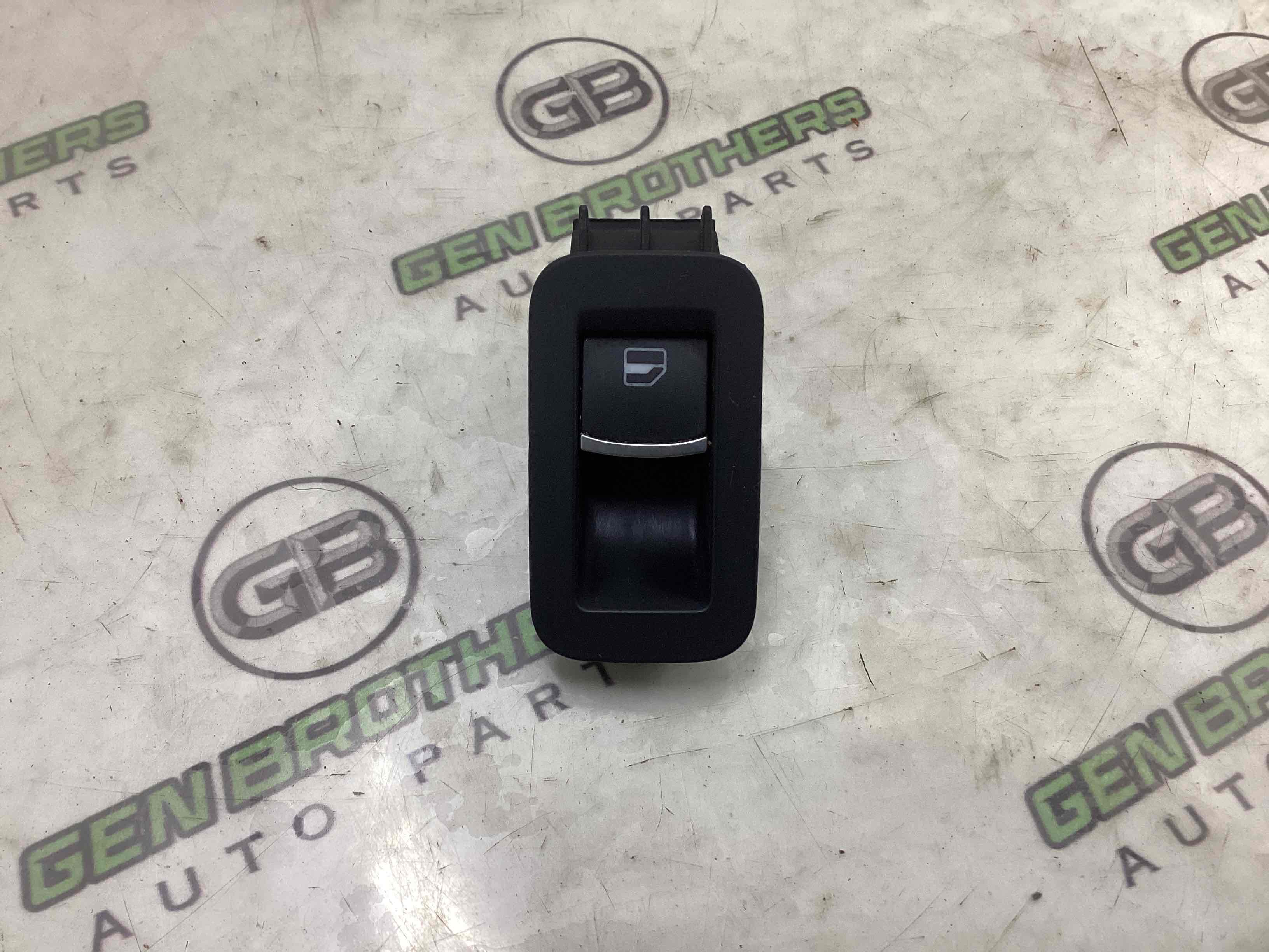 Кнопки керування склопідйомниками