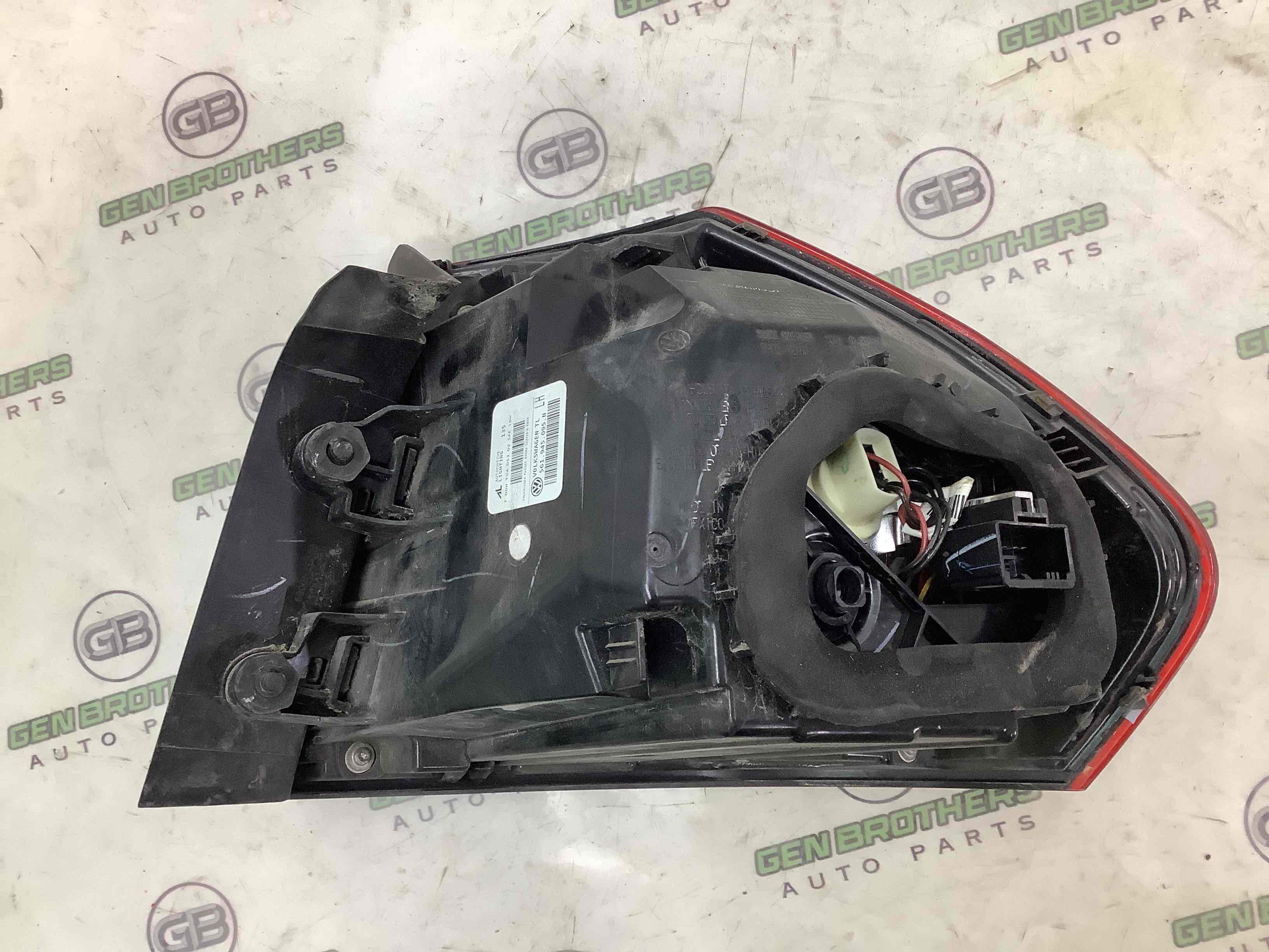 Ліхтар задній лівий