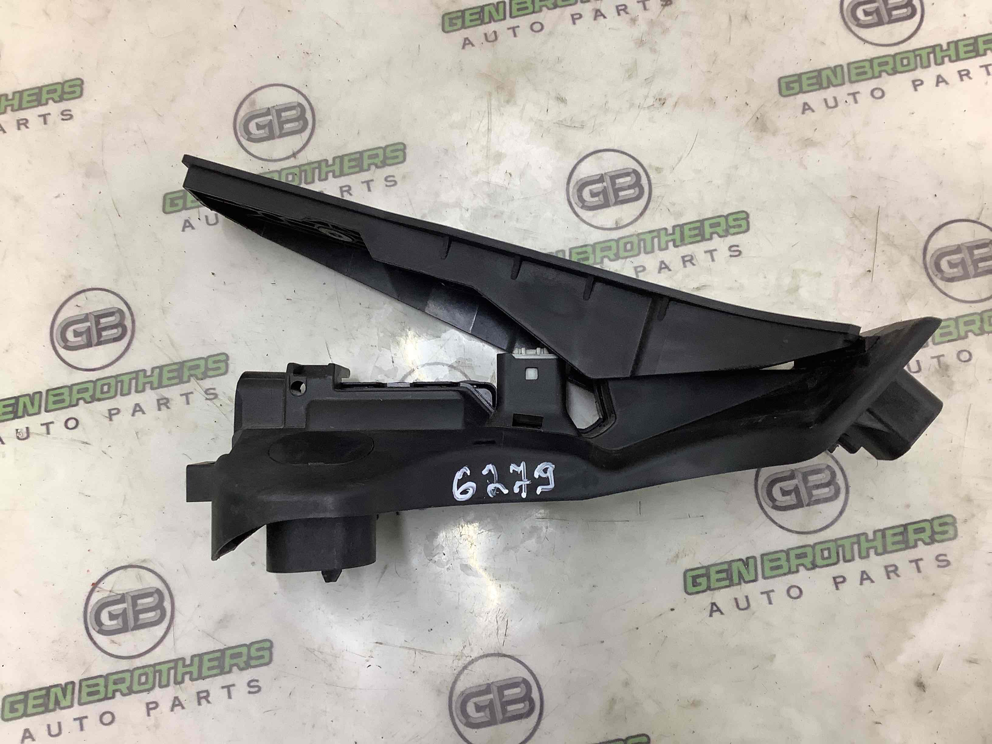 Педаль газу