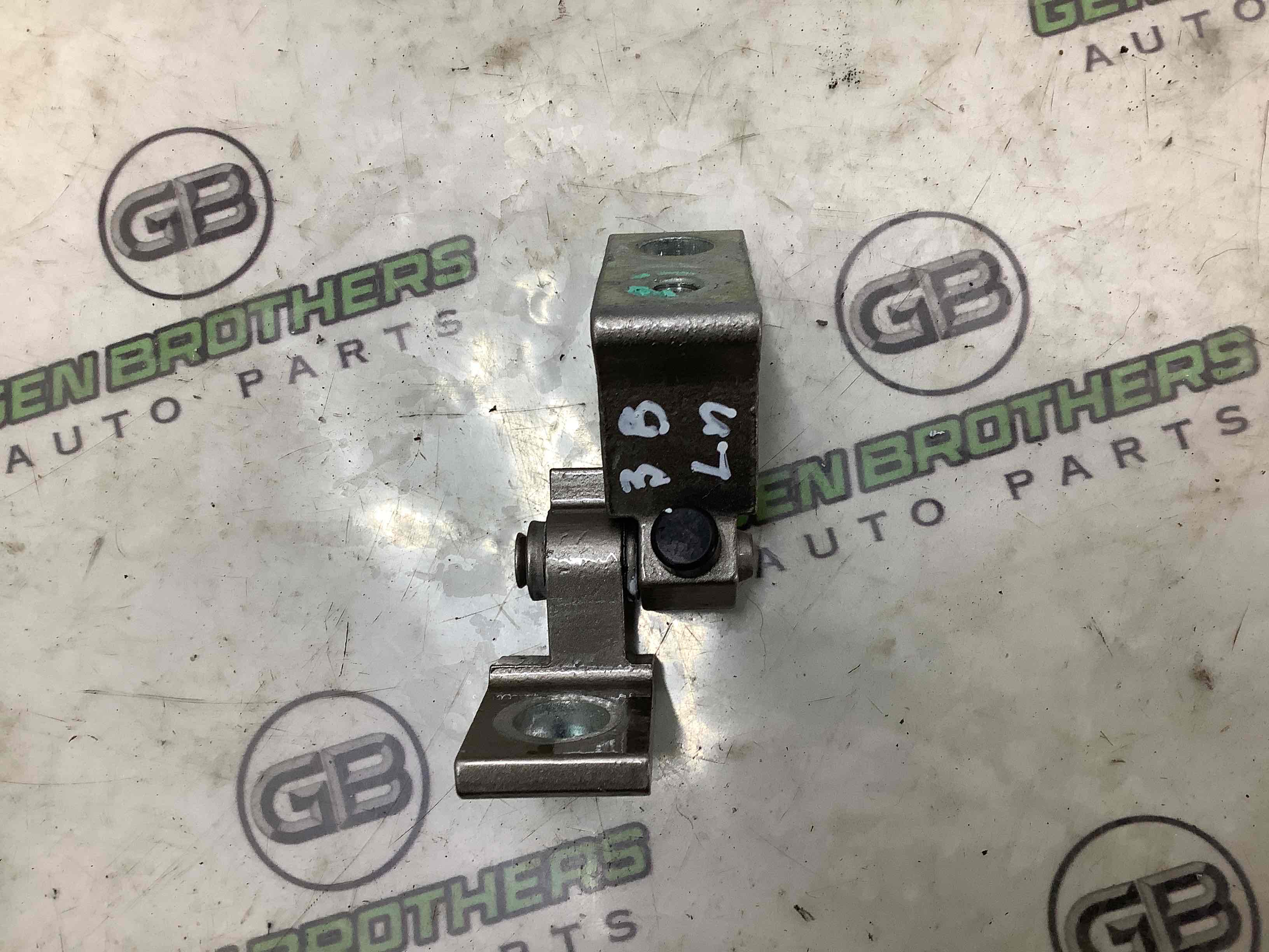 Петля двері, замок двері