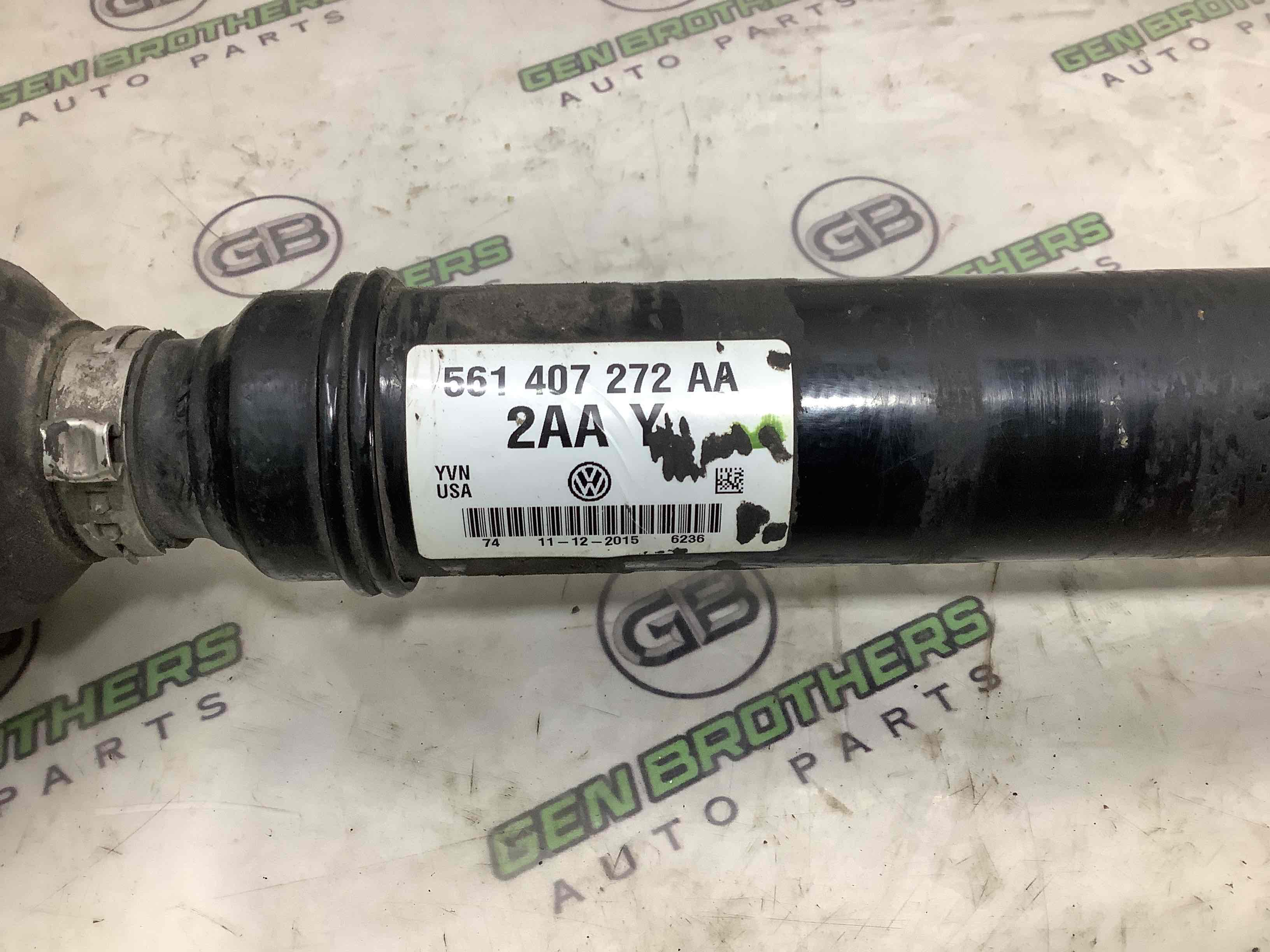 Піввісь передня права (привідний вал, ШРУС)