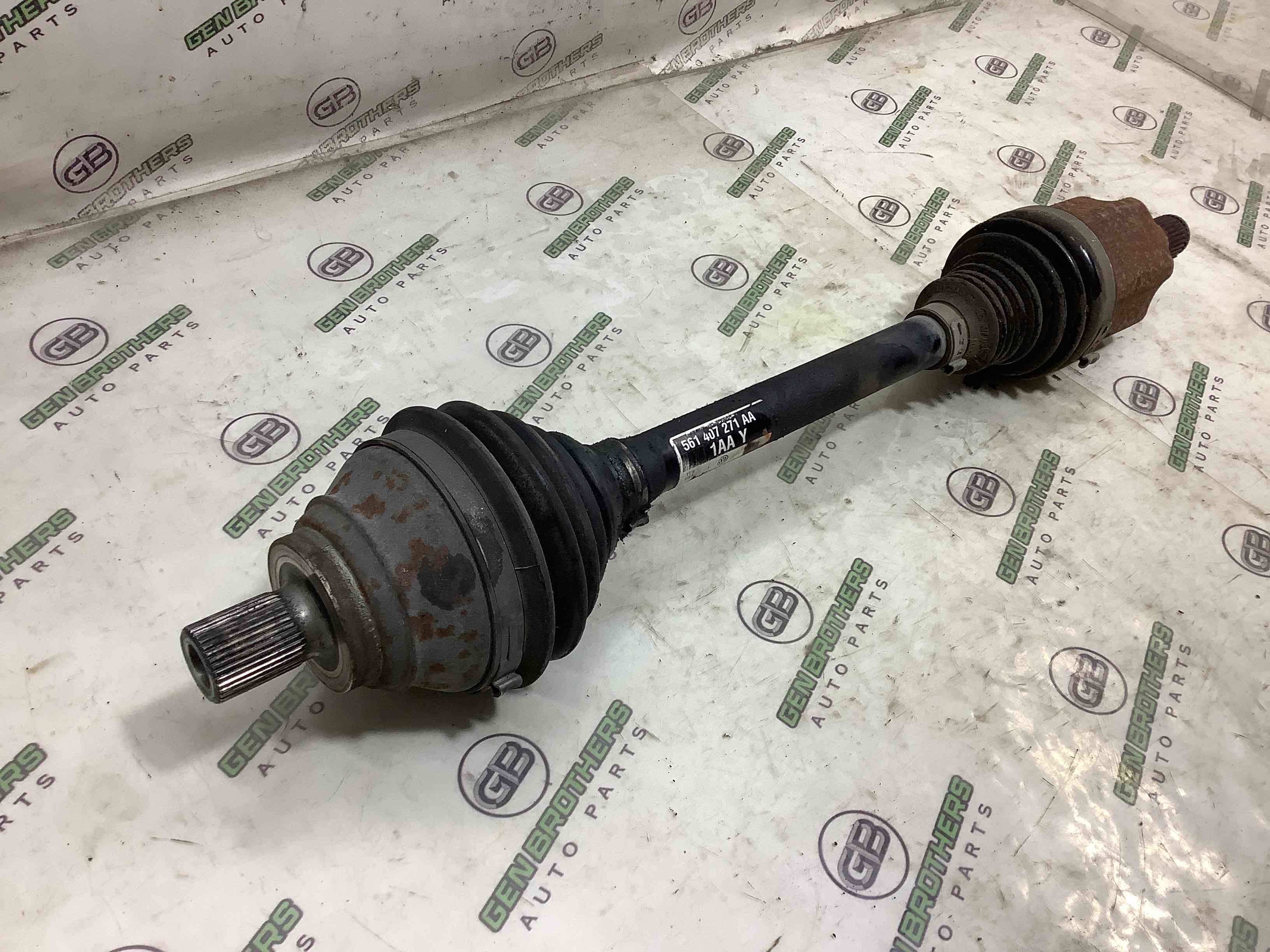 Піввісь передня ліва привідний вал, ШРУС