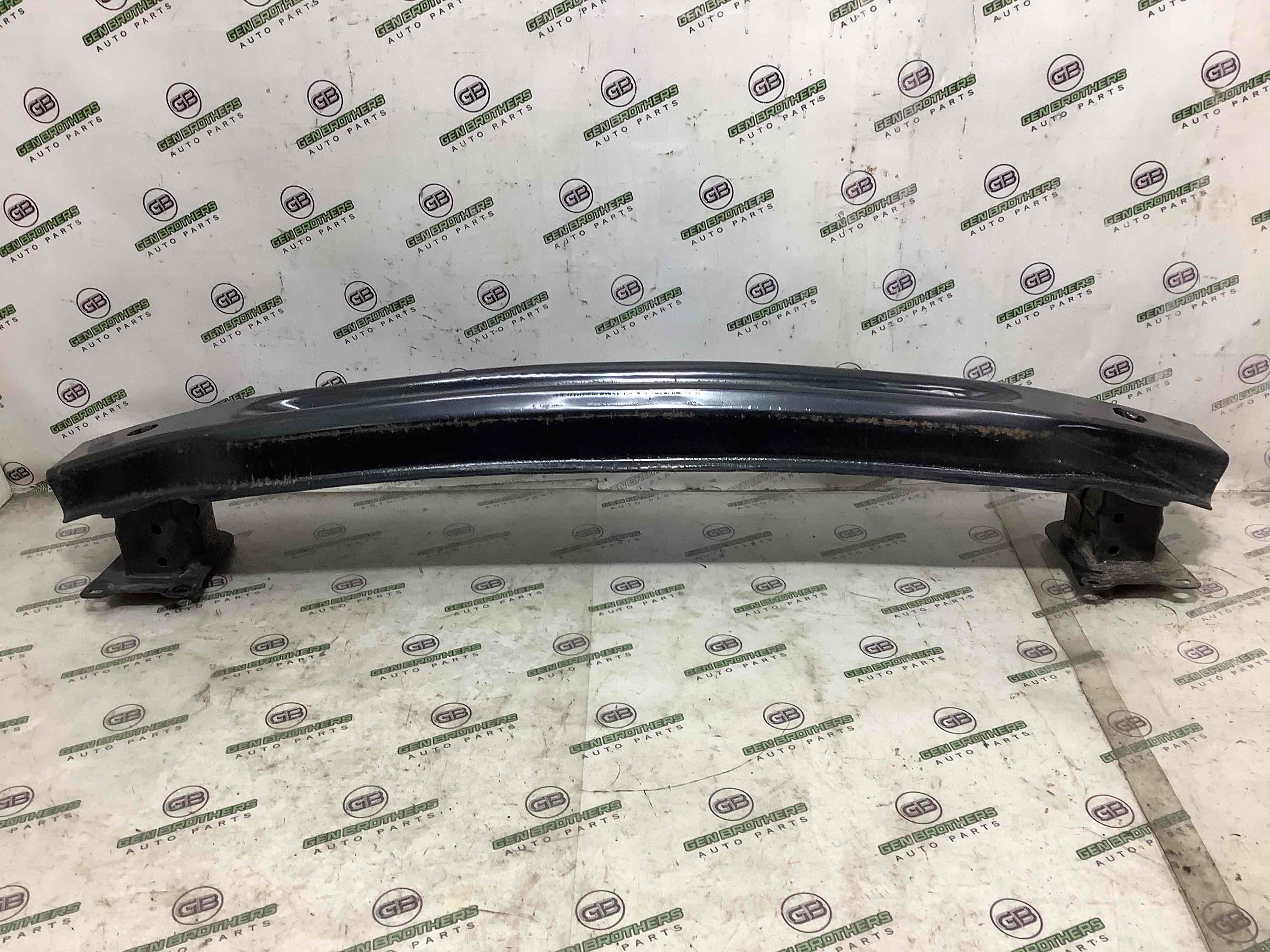 Підсилювач бампера заднього