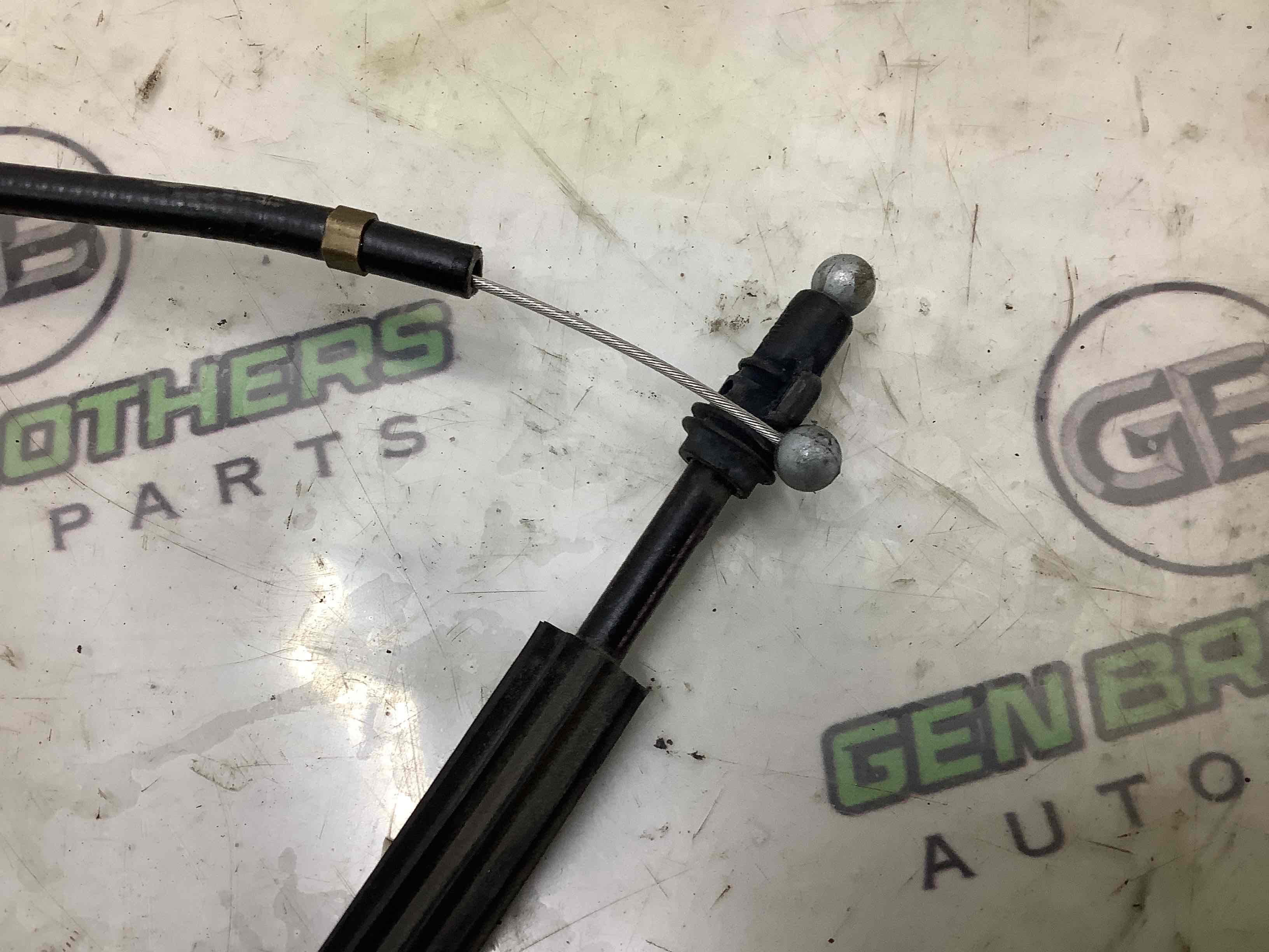 Замок капота, трос капота