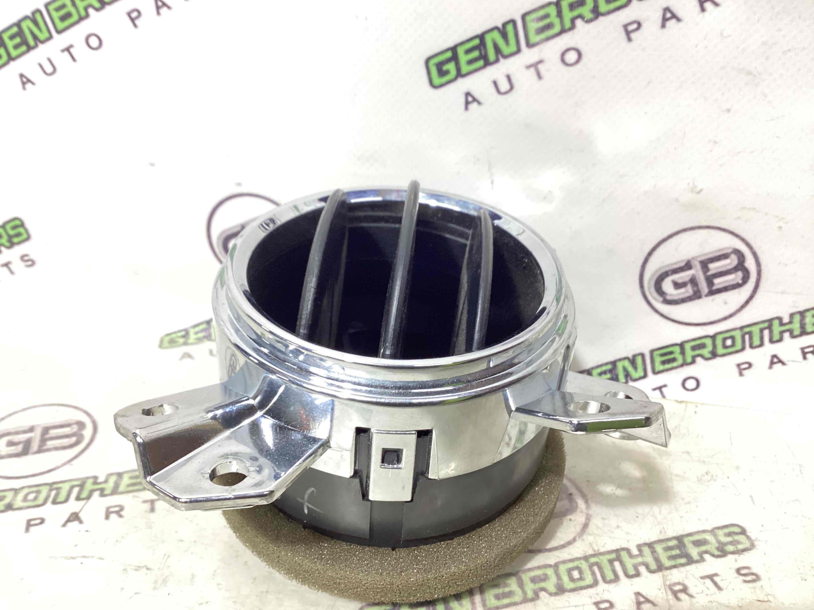 Дефлектор обдування салону