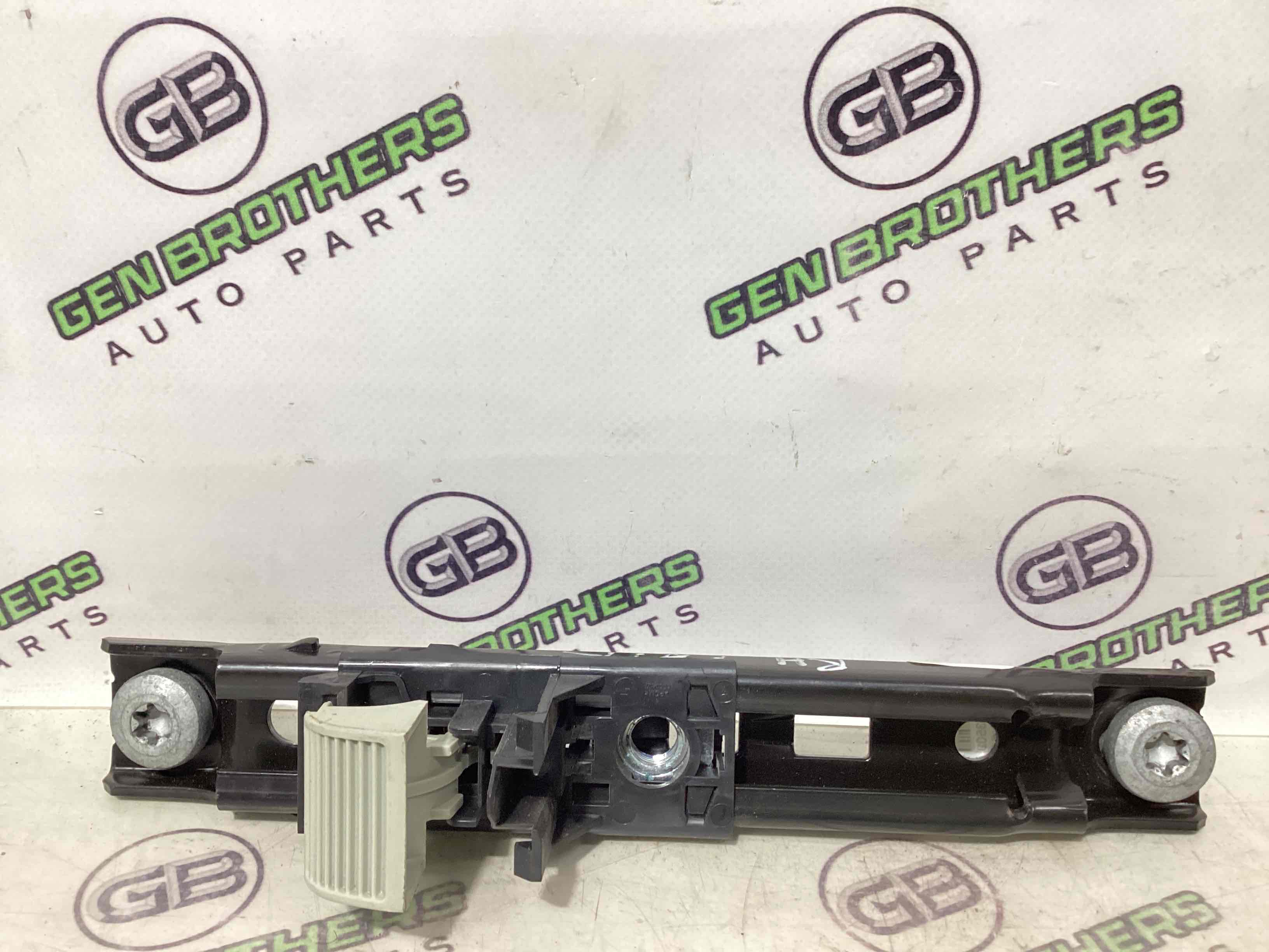 Регулятор висоти ременя безпеки