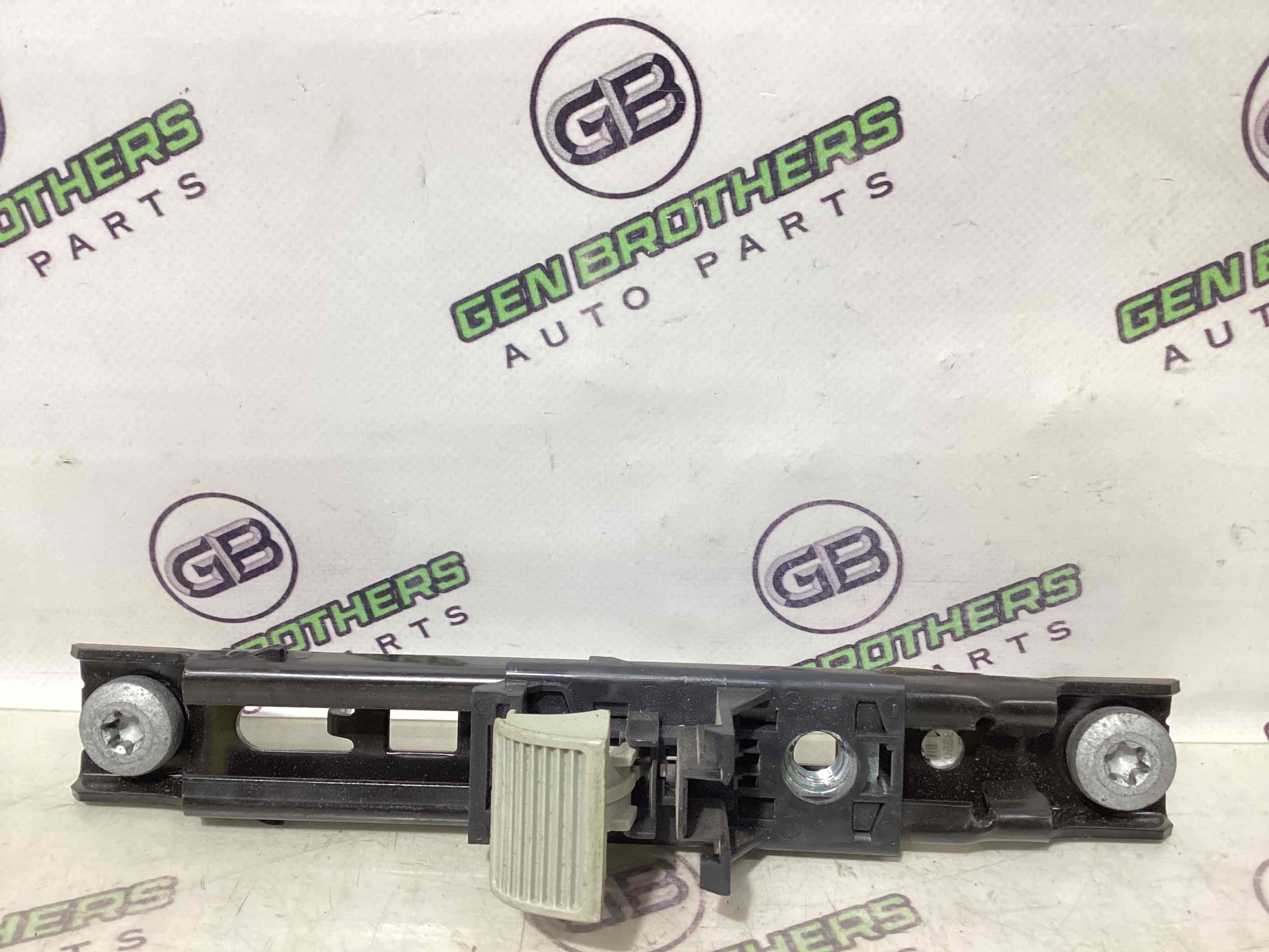 Регулятор висоти ременя безпеки