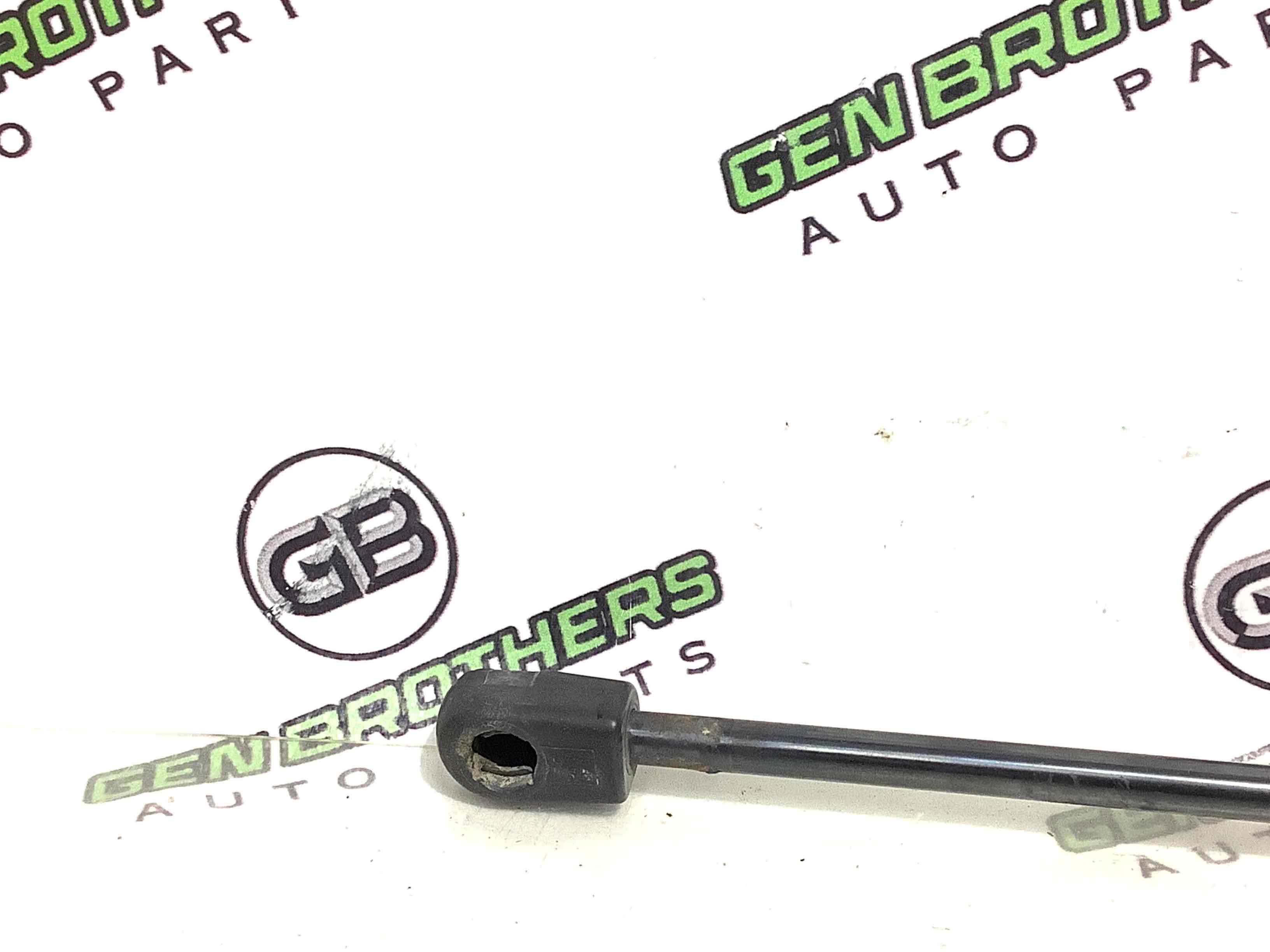 Амортизатор кришки двері багажника