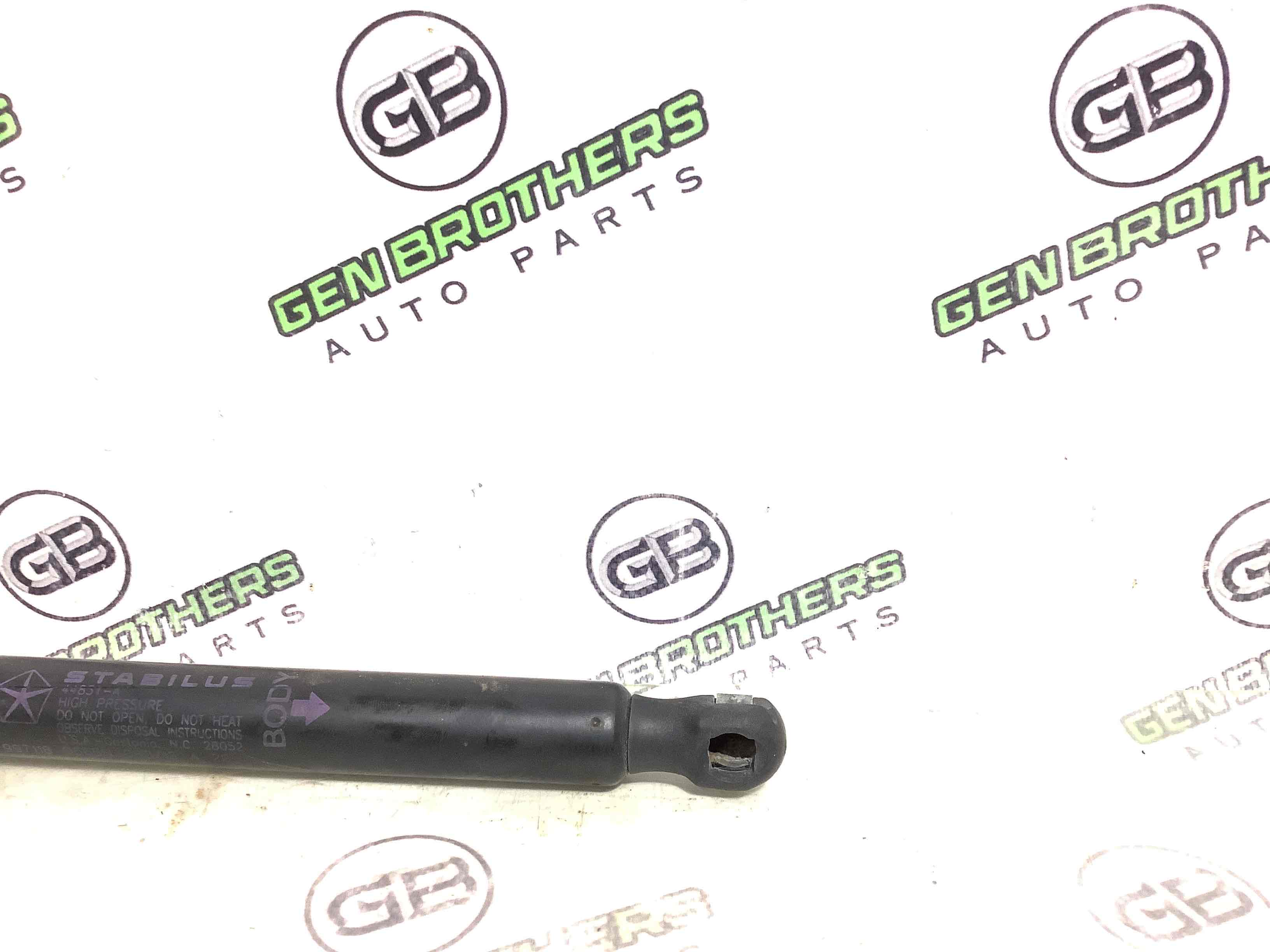 Амортизатор кришки двері багажника