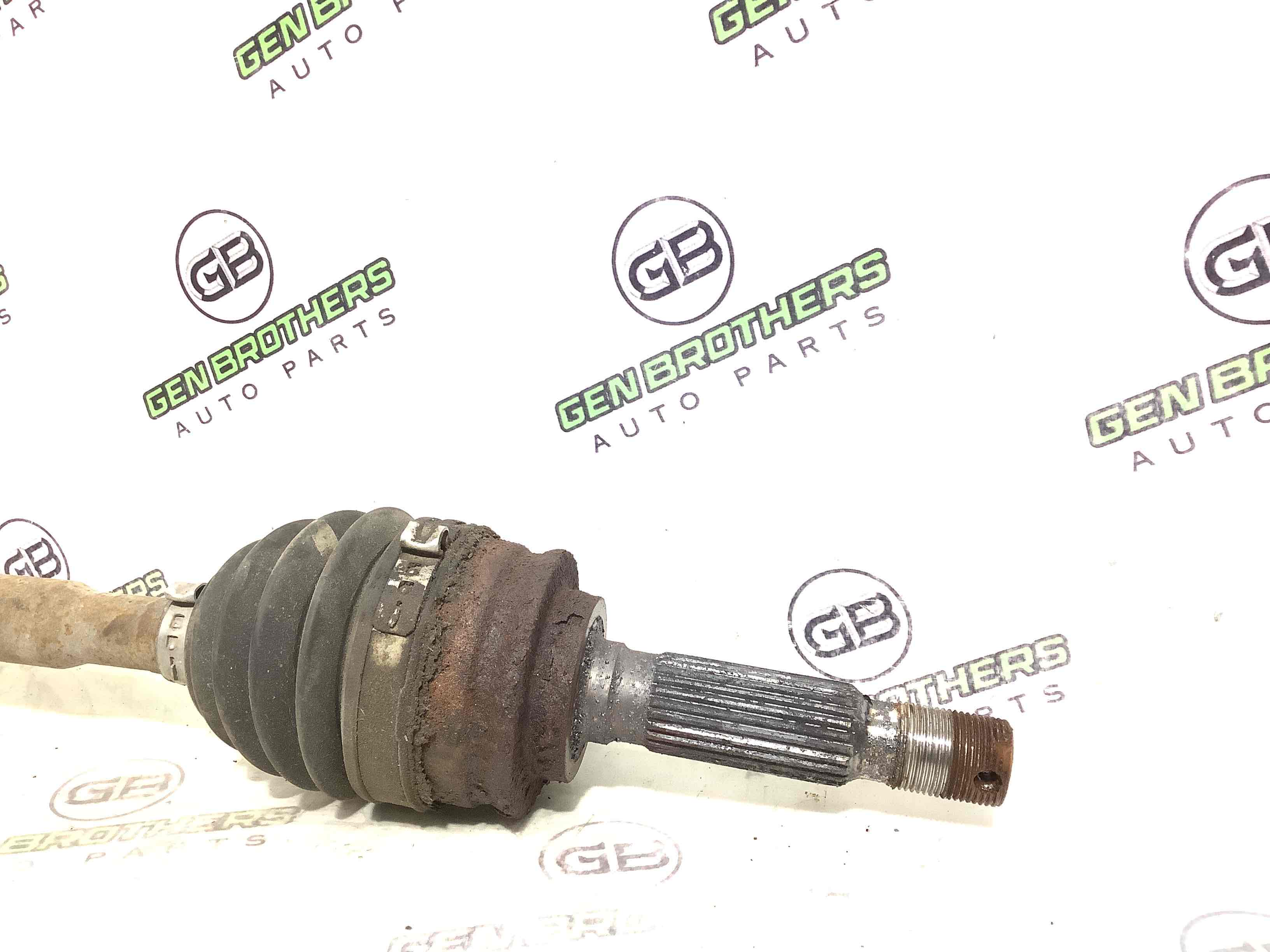 Привід піввісь задня права