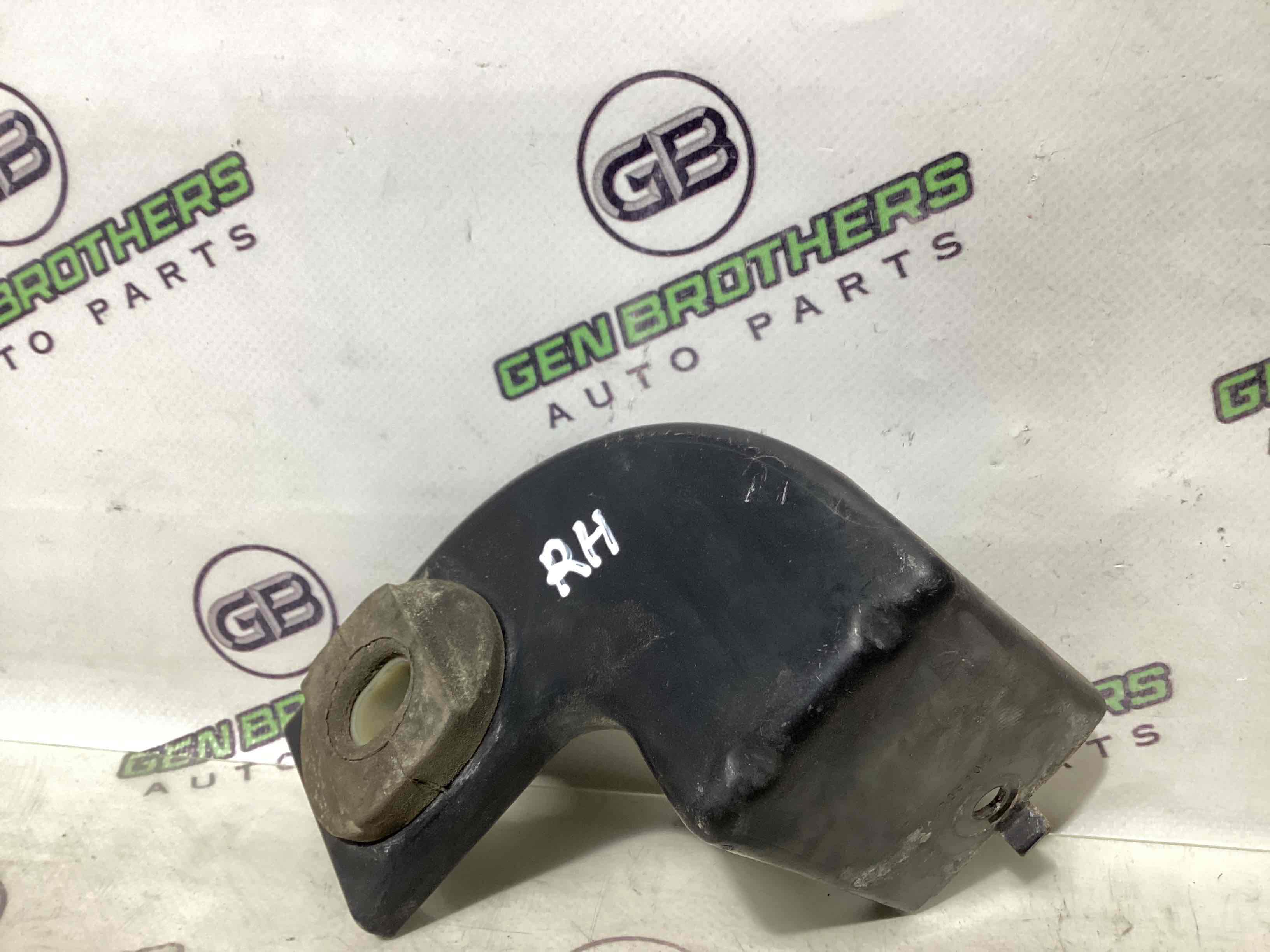 Опора радіатора, кріплення, кронштейн, ущільнювач радіатора