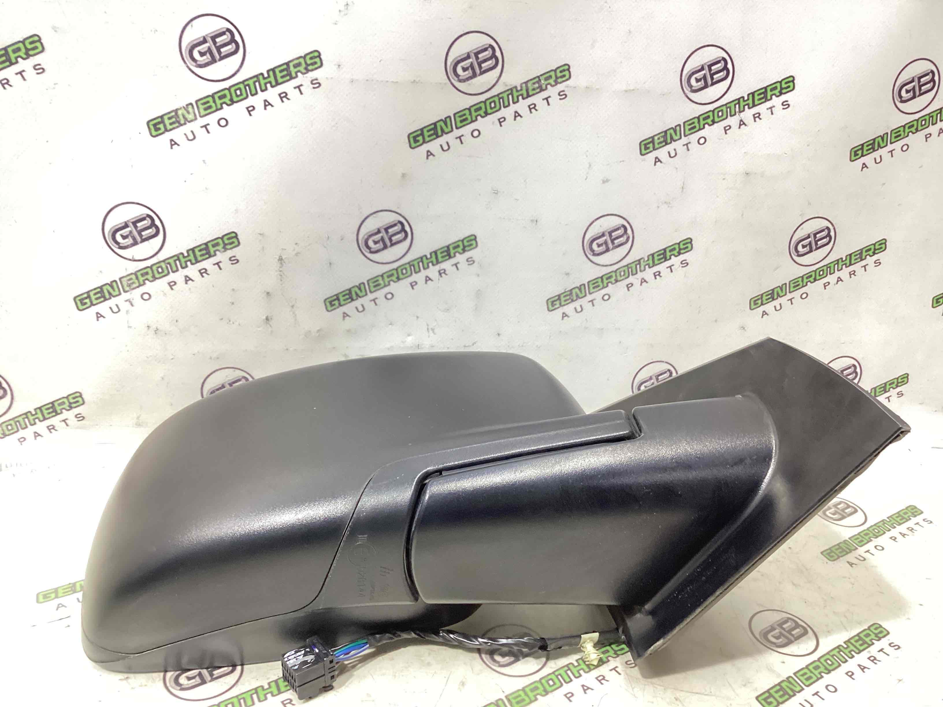 Зеркало внешнее правое