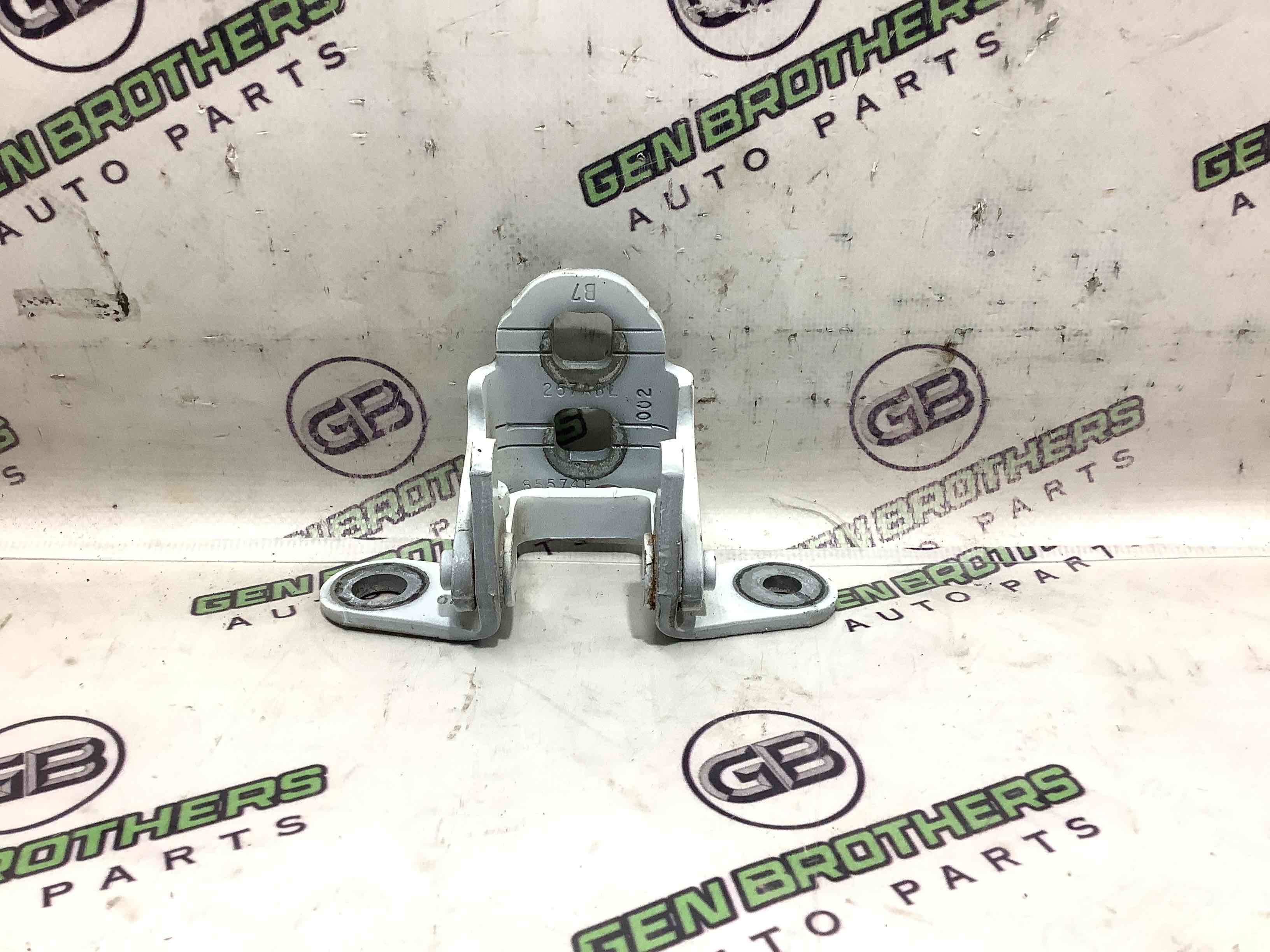 Петля двери, замок двери