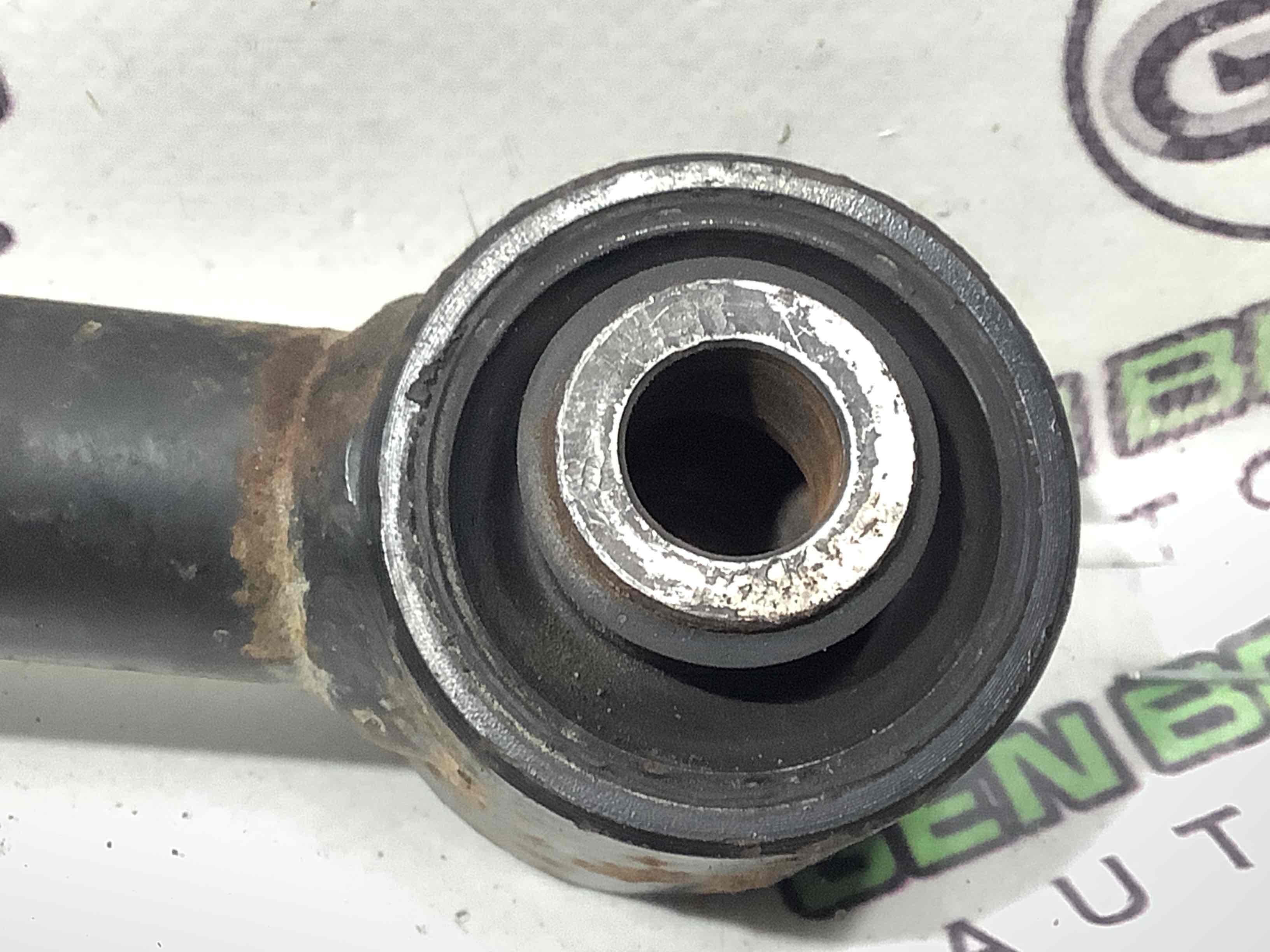 Рычаг задний