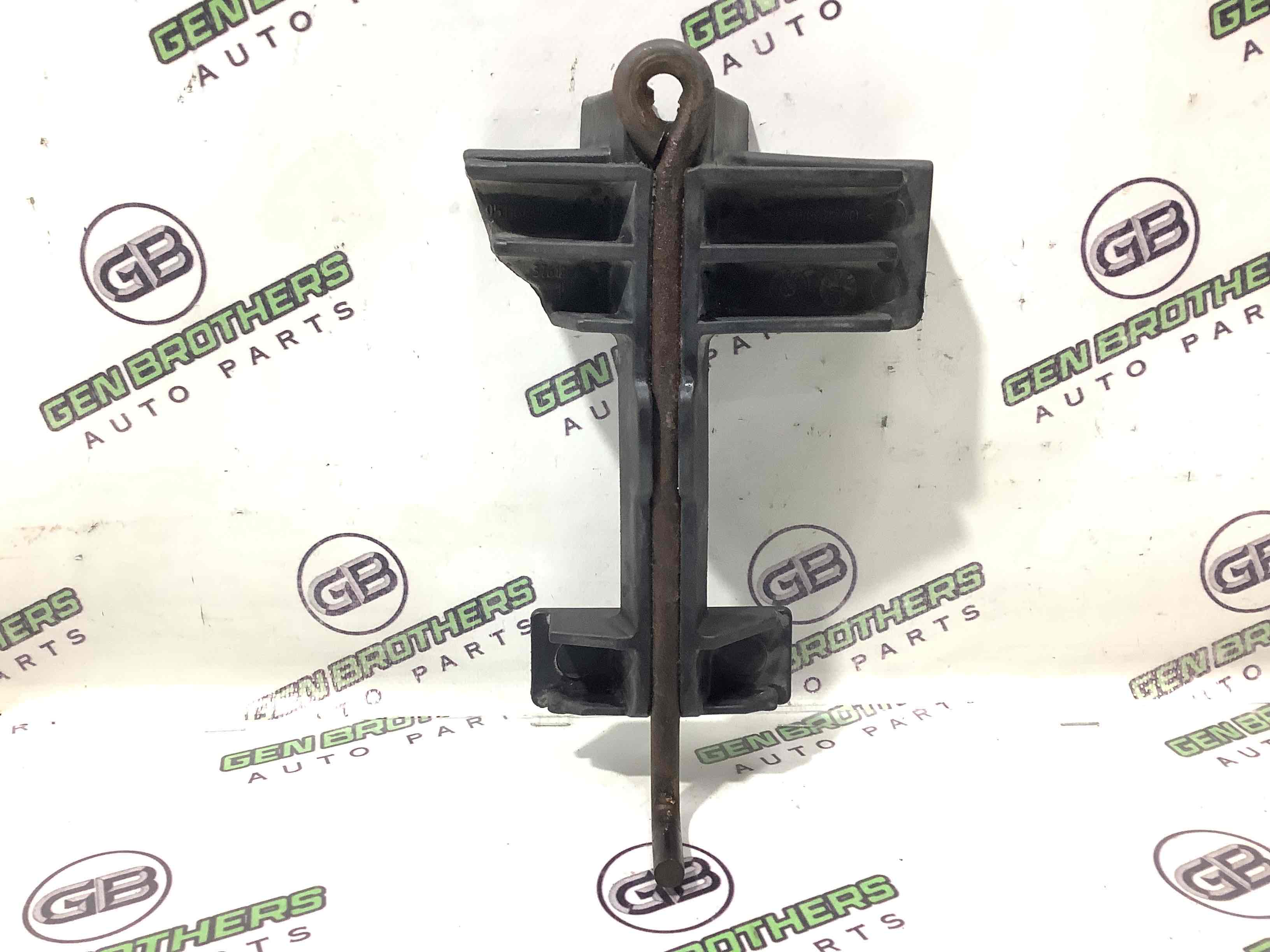 Полка аккумулятора, крышка, крепление площадка АКБ