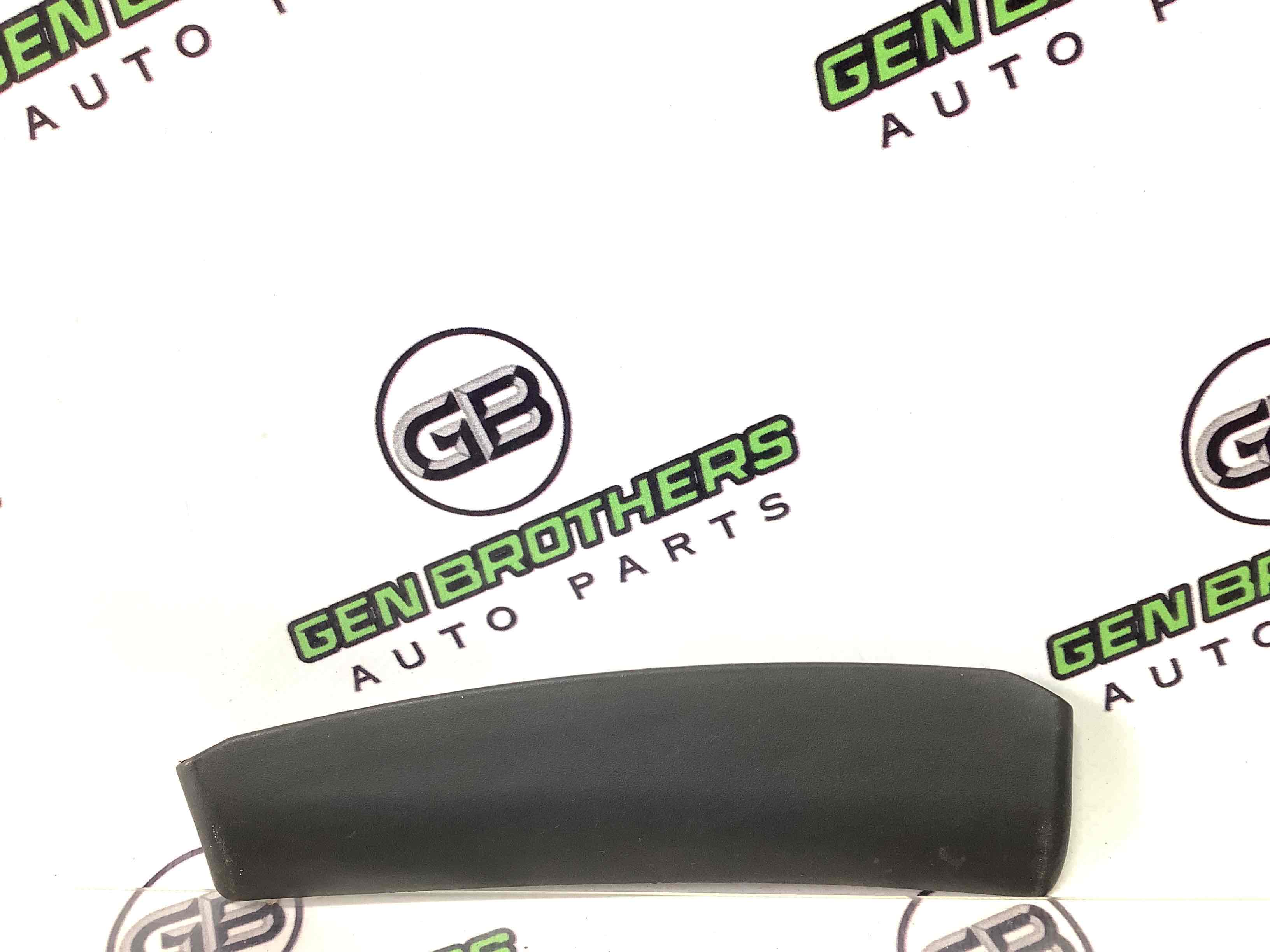 Накладка заднього ліхтаря