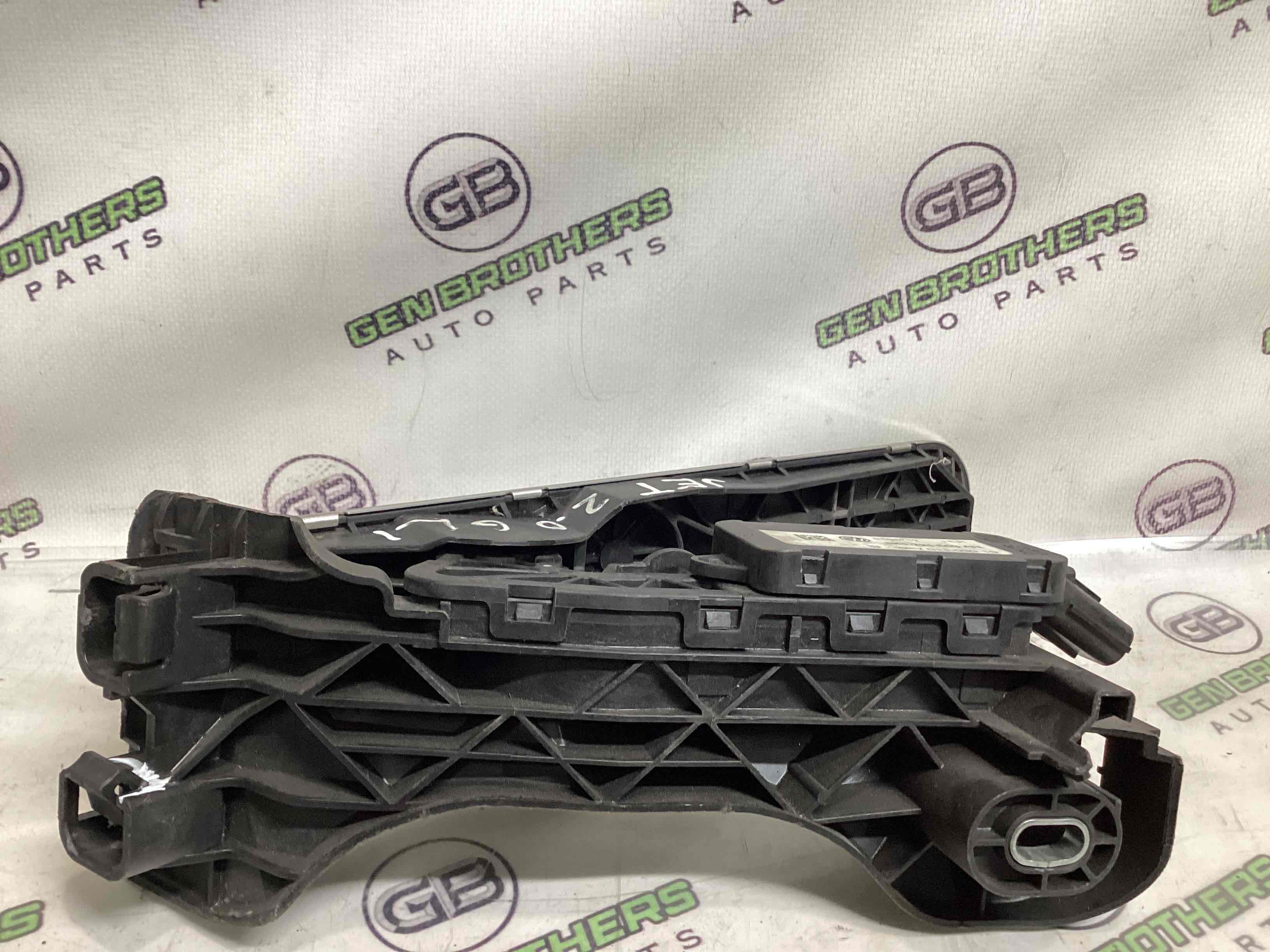 Педаль газу