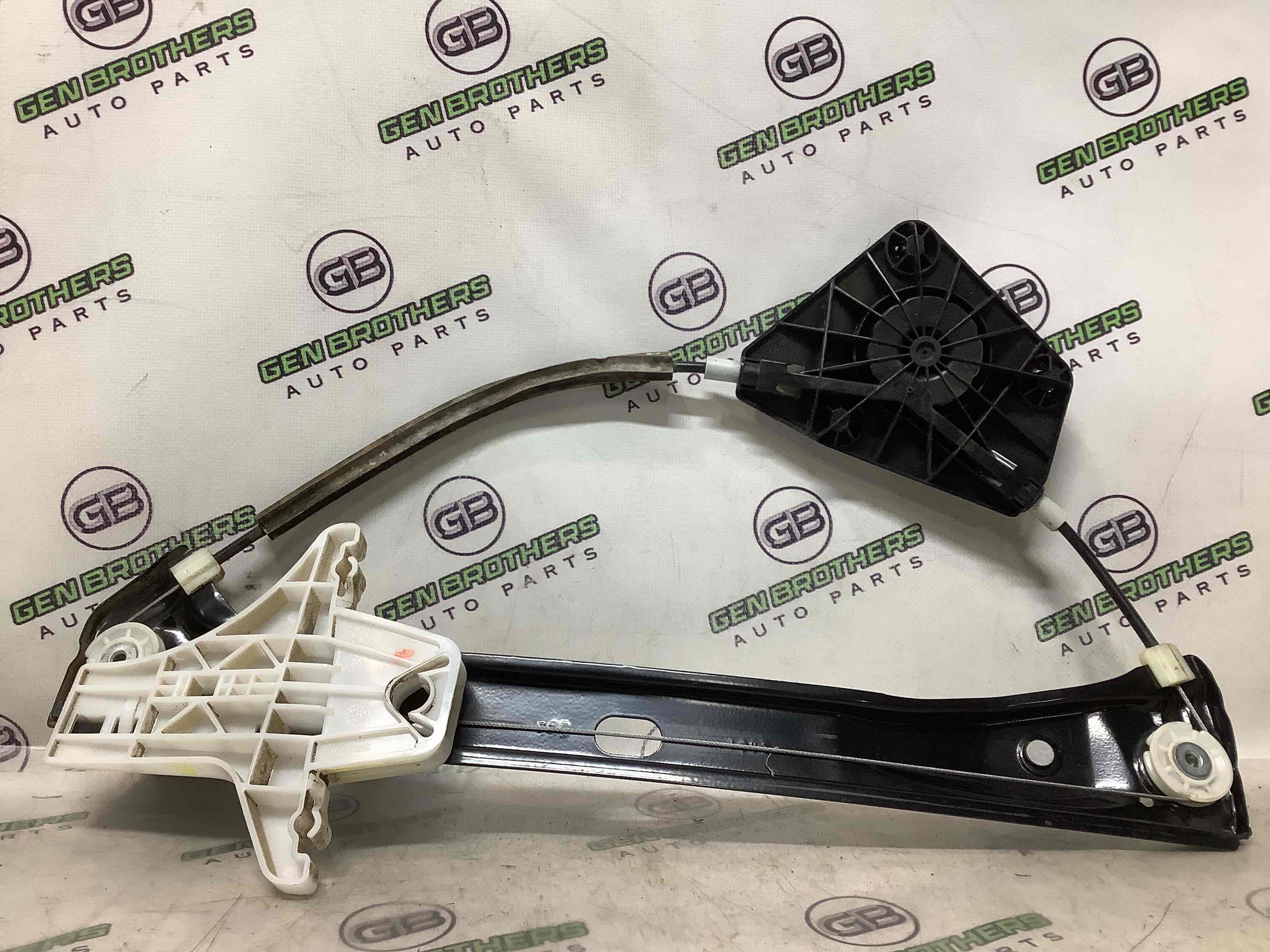 Склопідйомник задній лівий