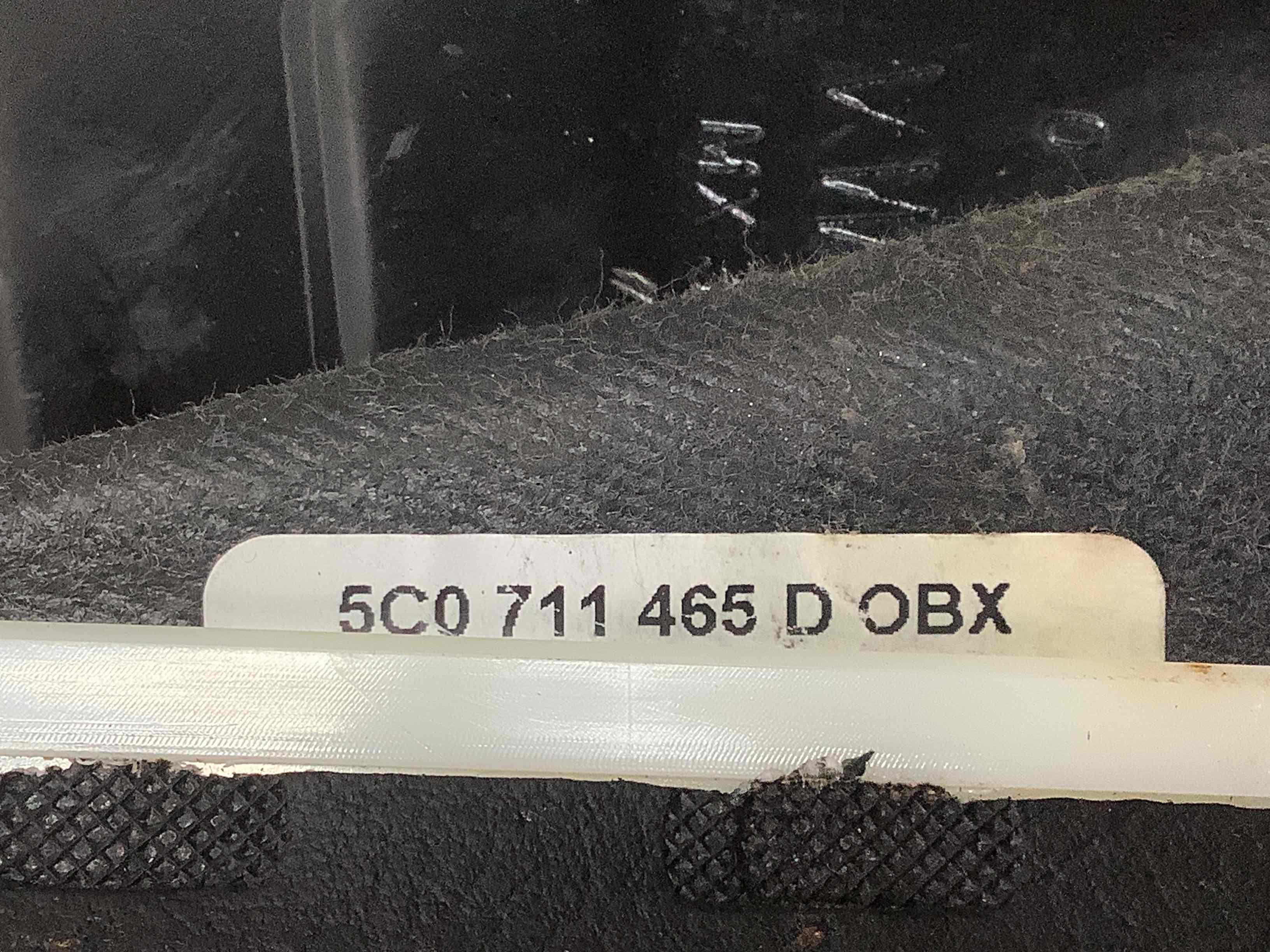 Важель ручного гальма