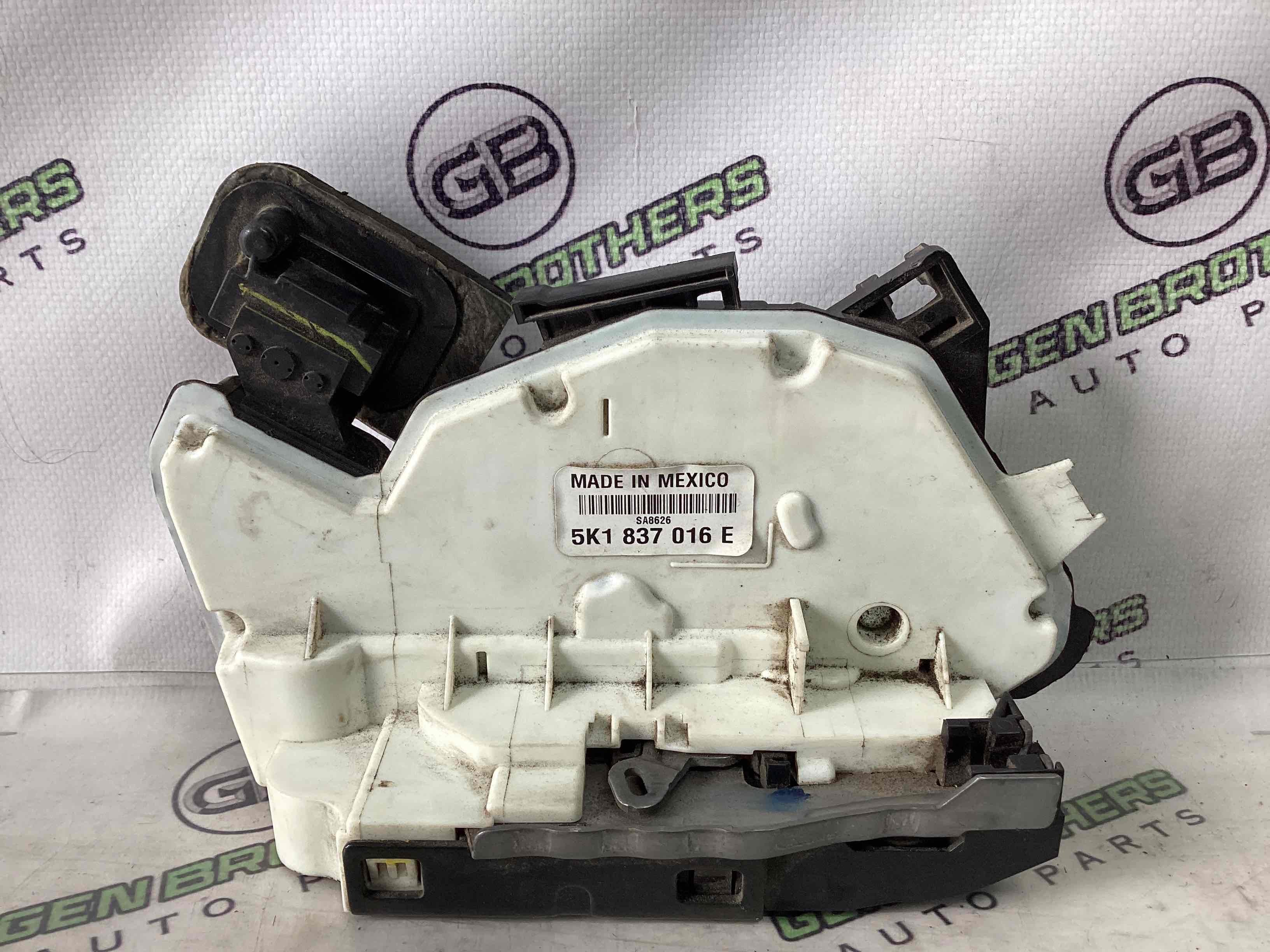 Замок дверей передньої правої