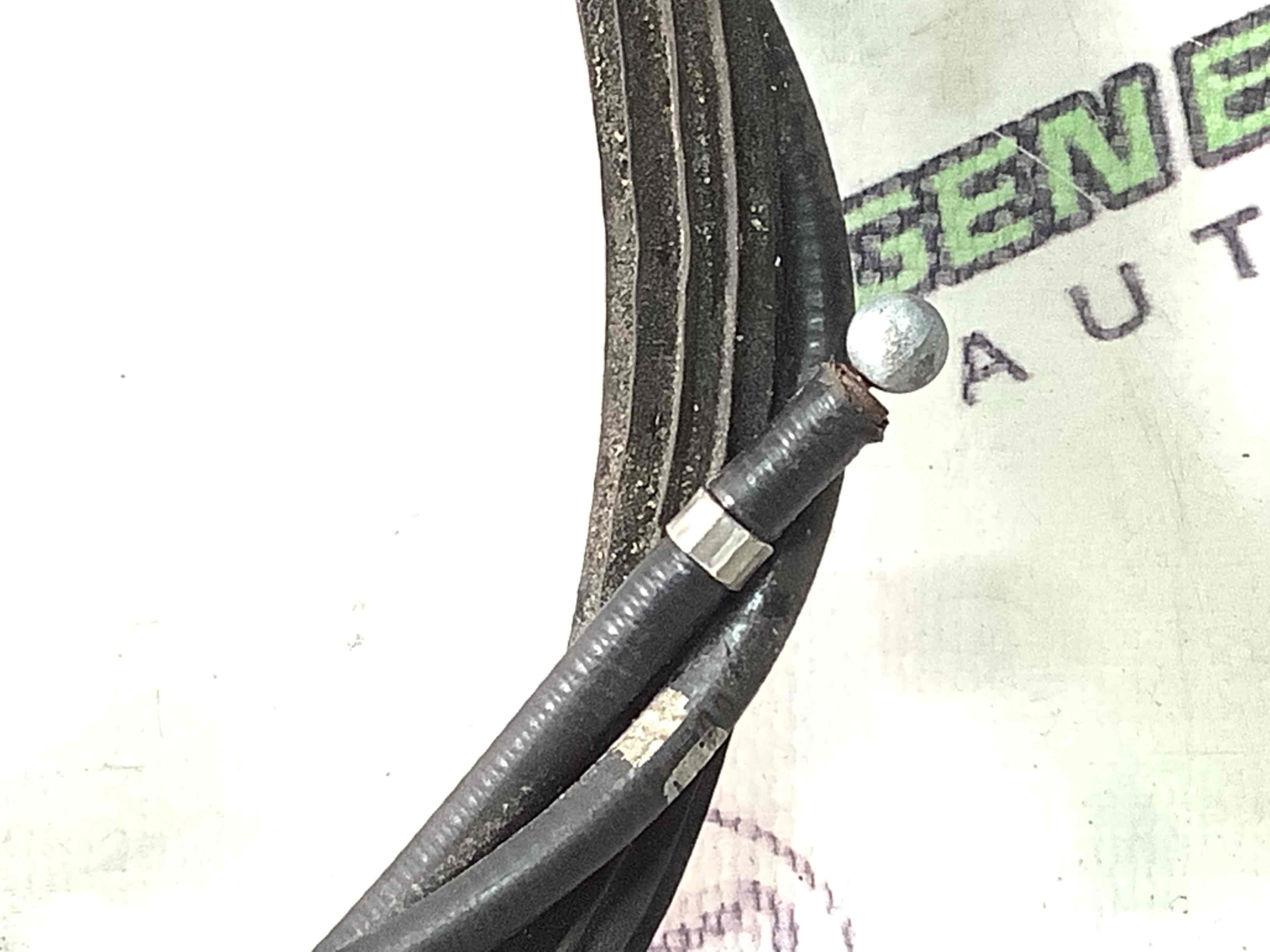 Замок капота, трос капота