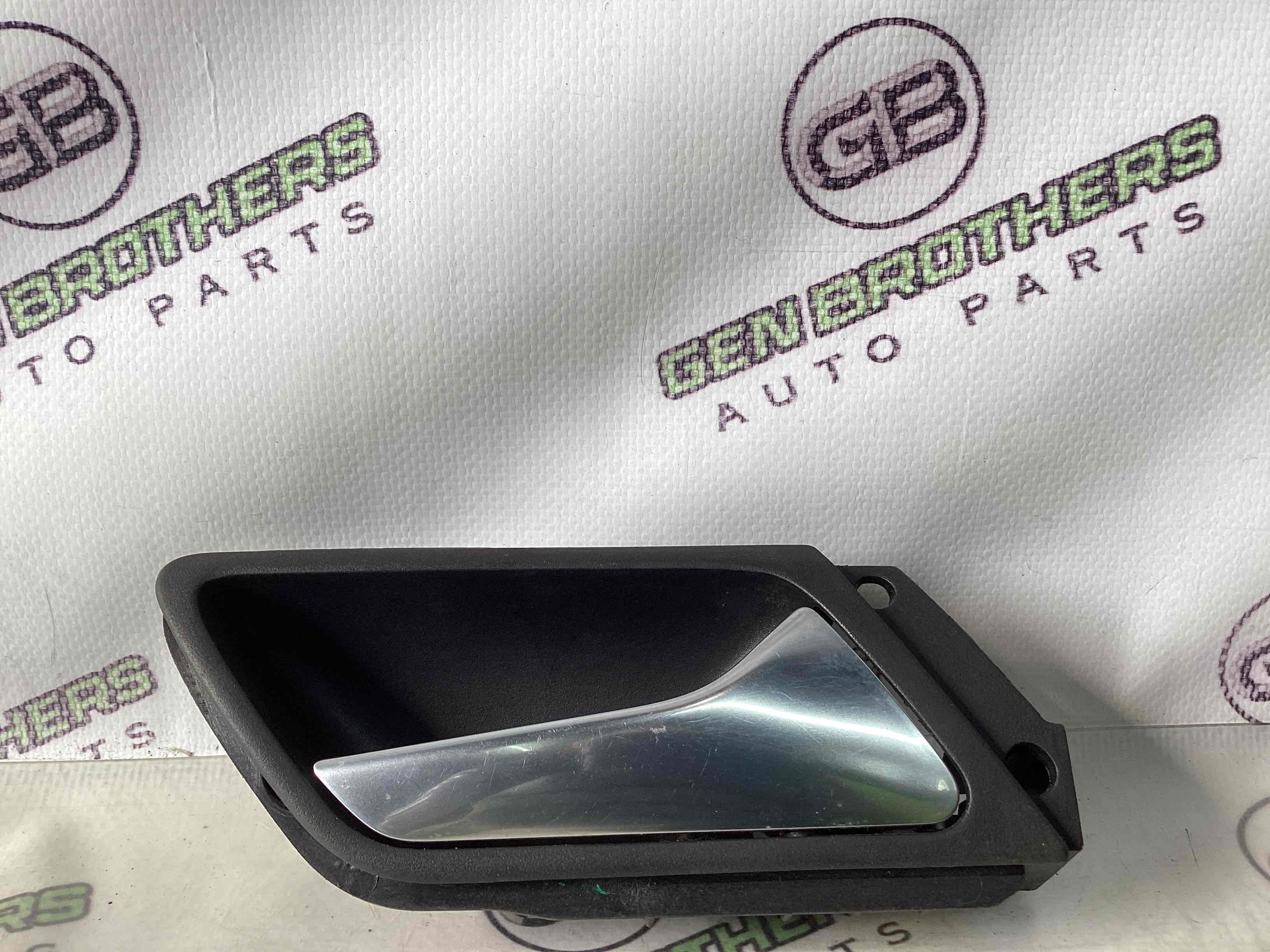 Ручка дверей салону внутрішня, поручень