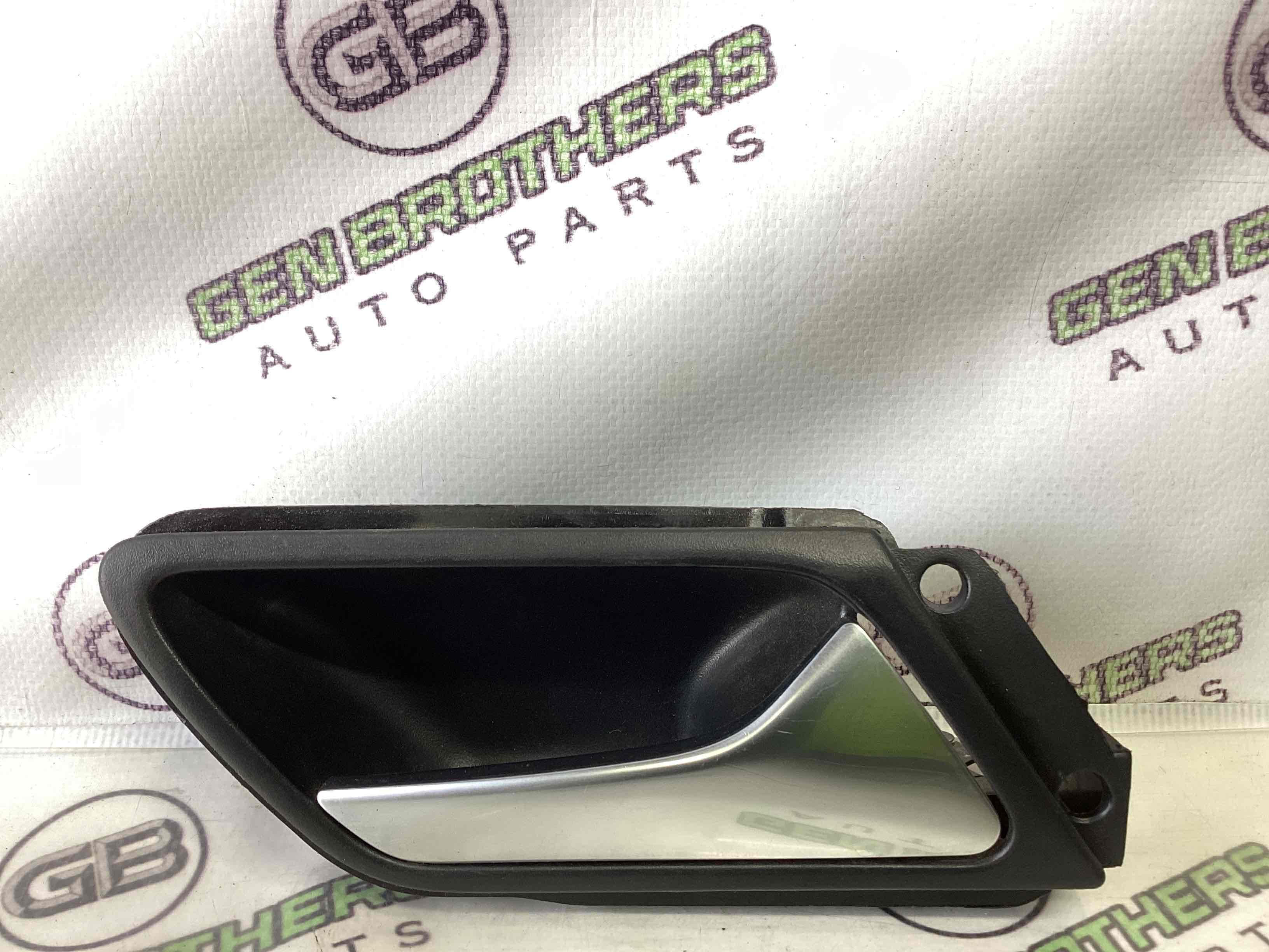 Ручка дверей салону внутрішня, поручень