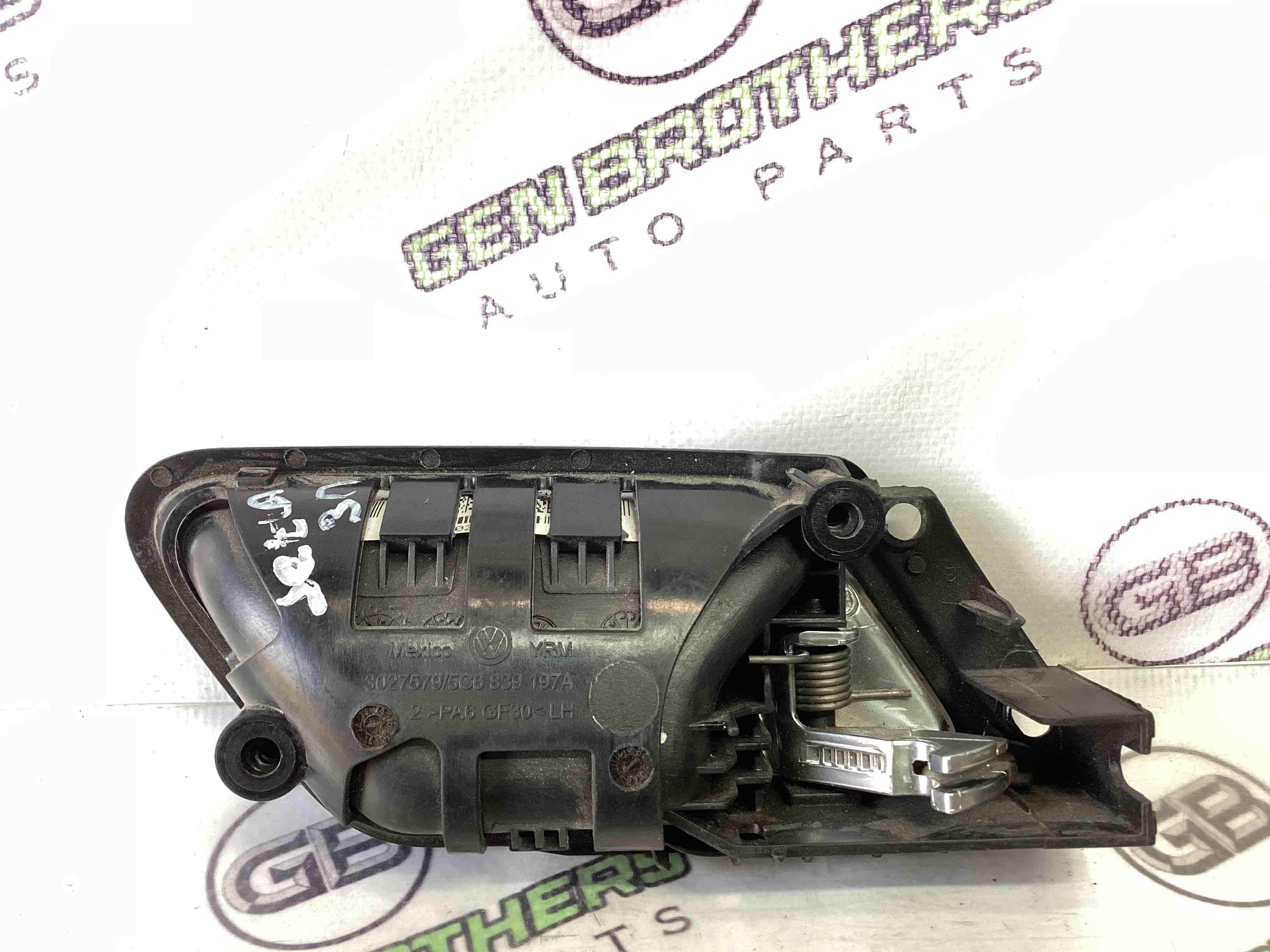 Ручка дверей салону внутрішня, поручень