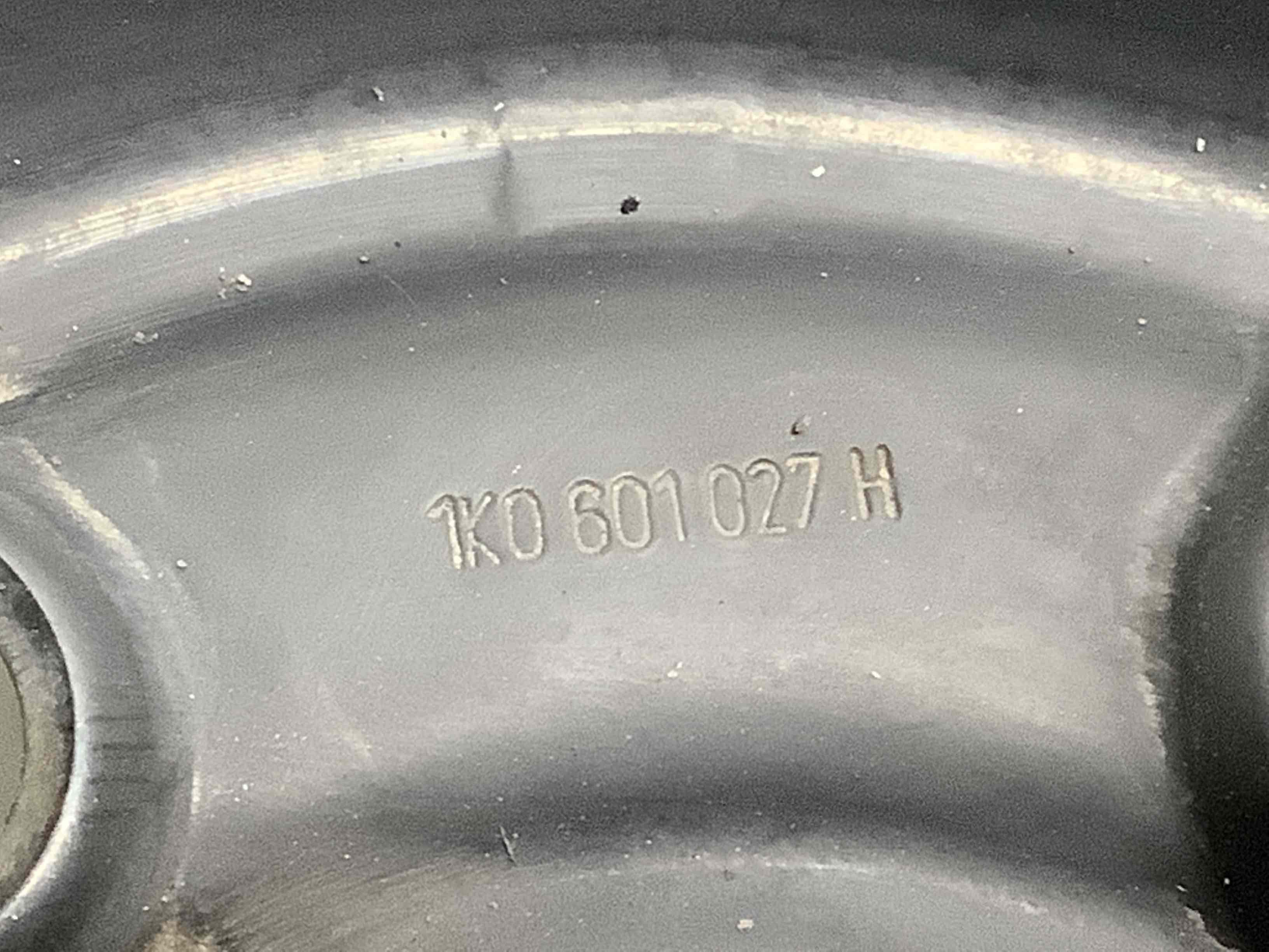 Колесо запасне, тримач, кронштейн, обшивка