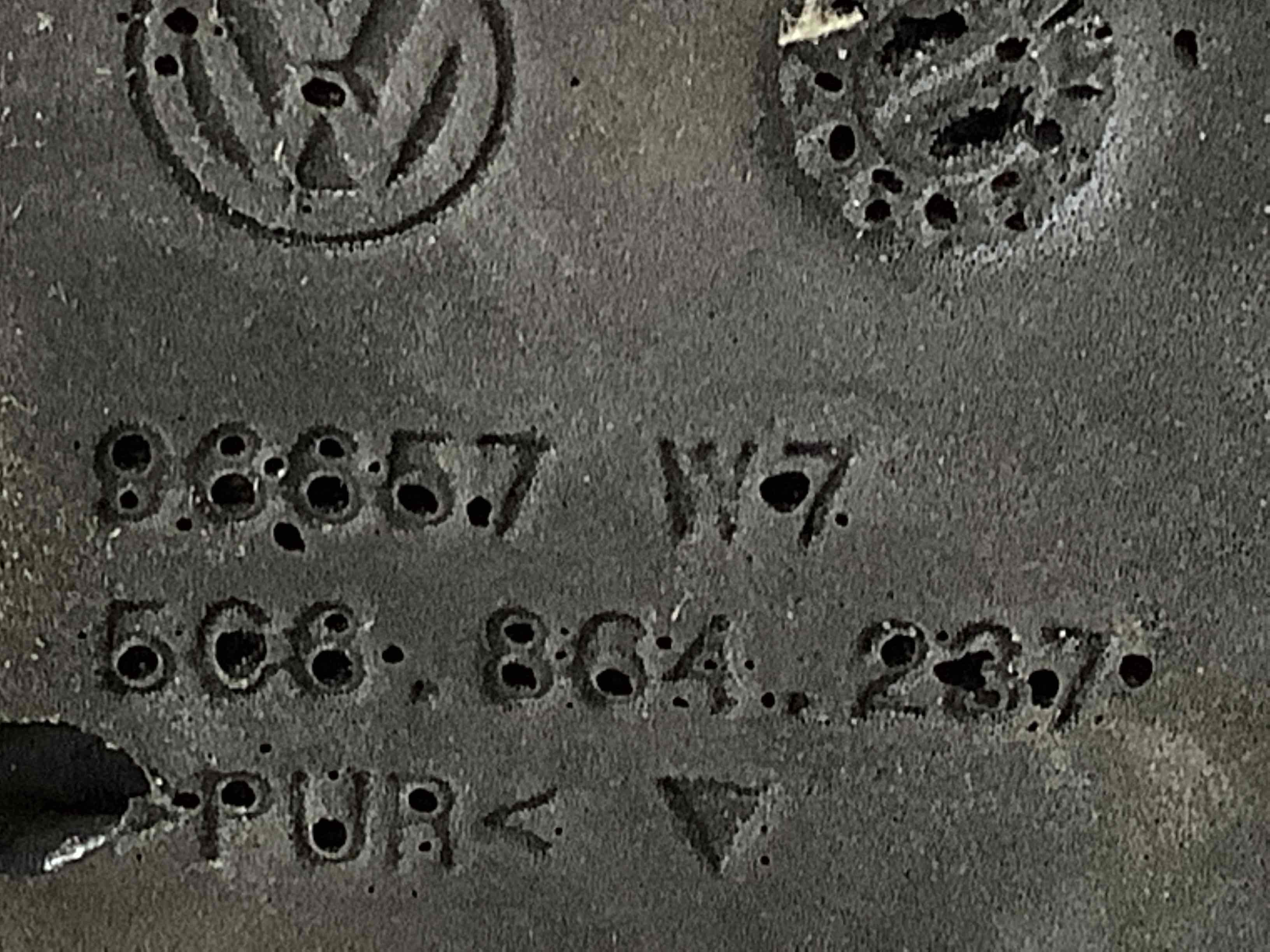 Ізолятор крила, ущільнювач та повітропровід крила