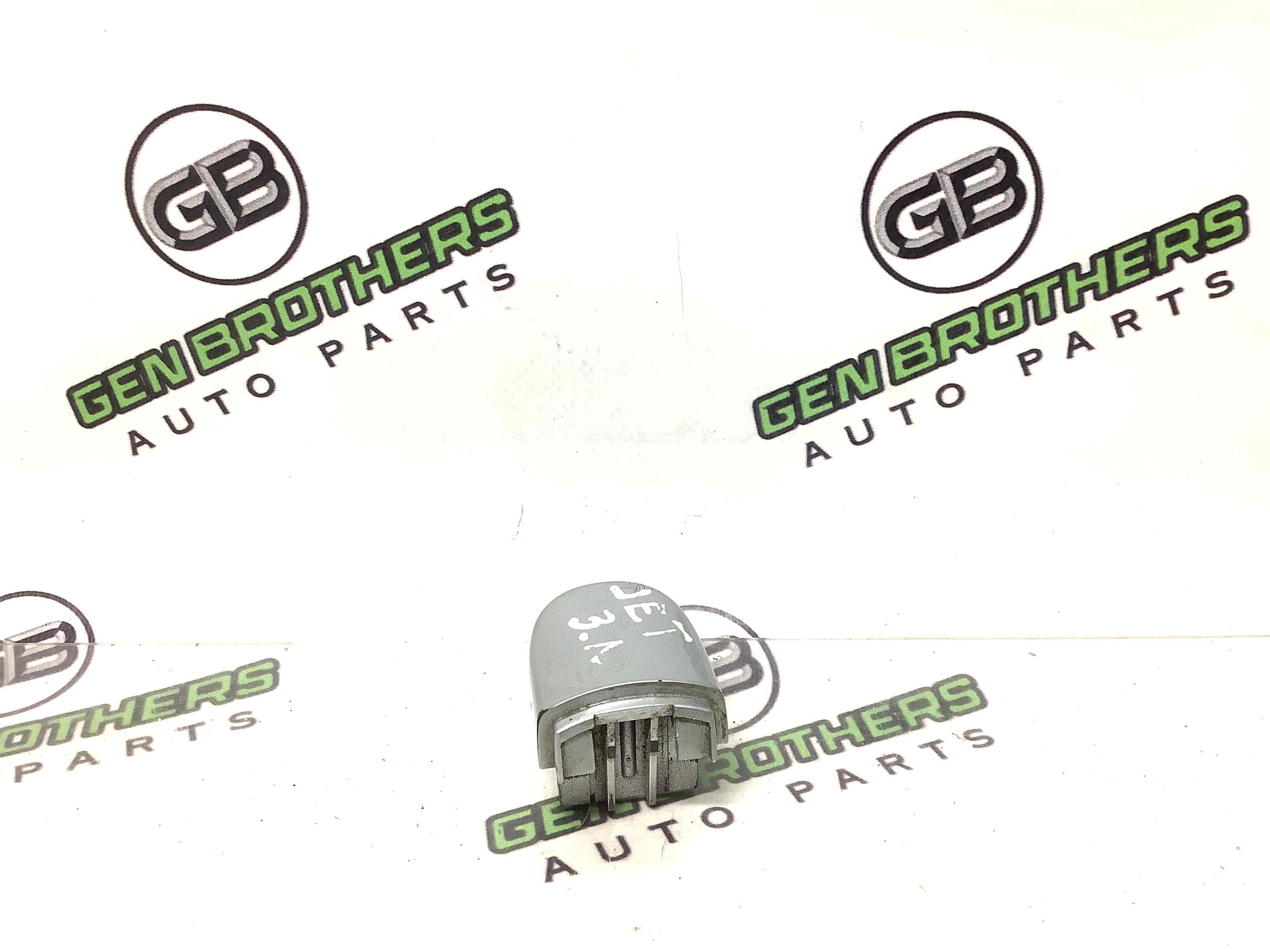 Заглушка ручки дверей