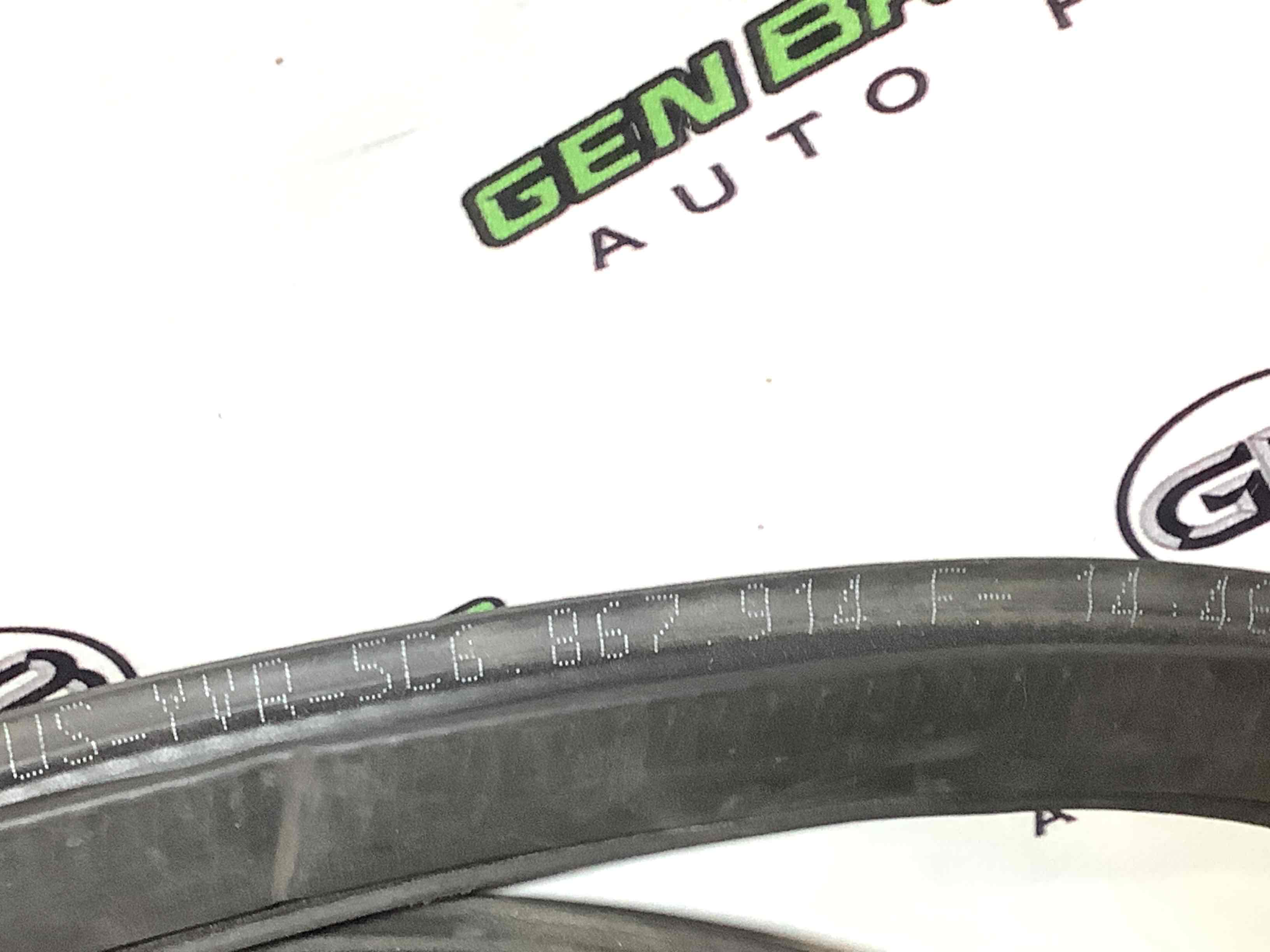 Ущільнювач скла, двері