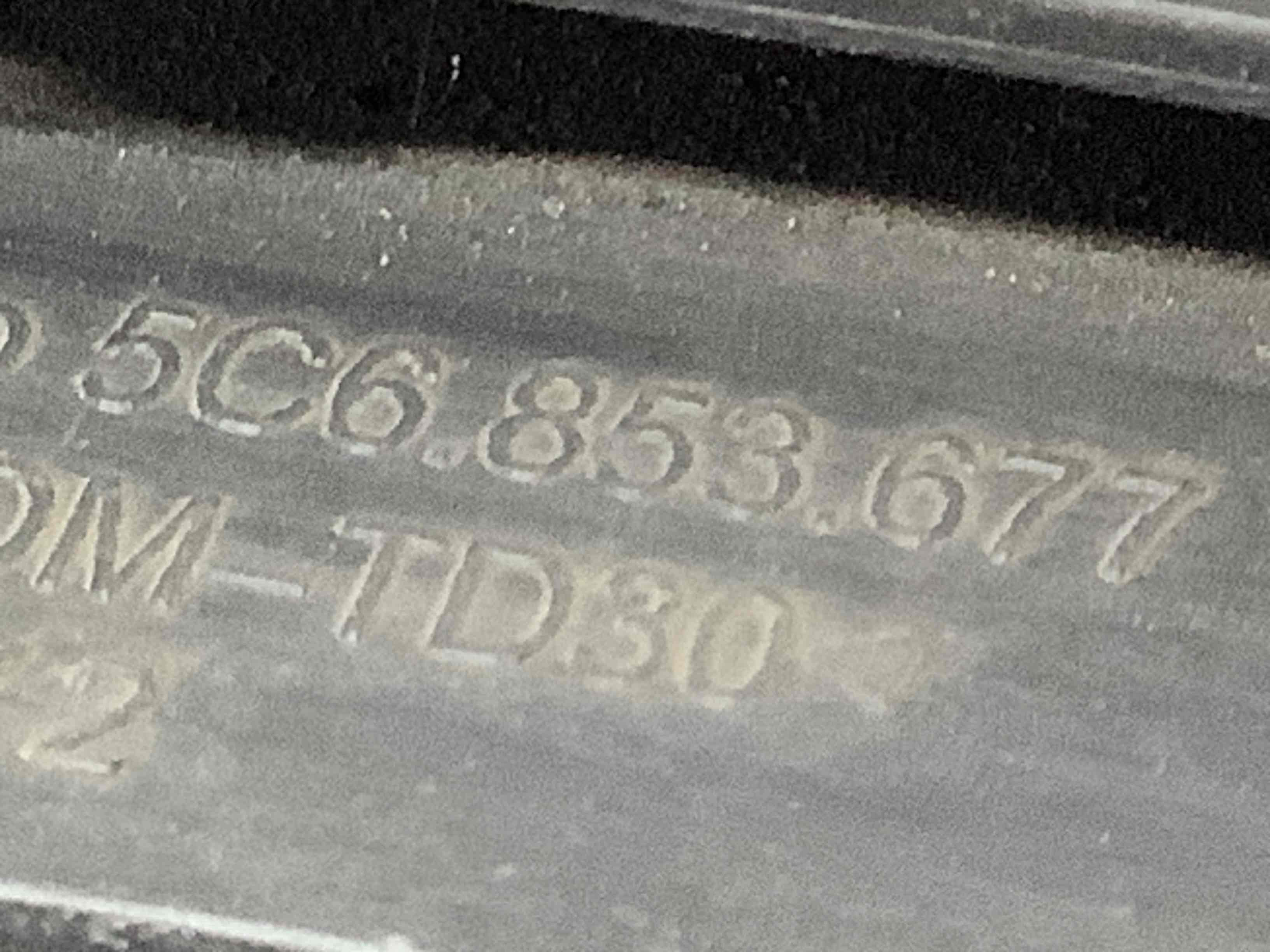 Заглушка, вставка решітка в бампер