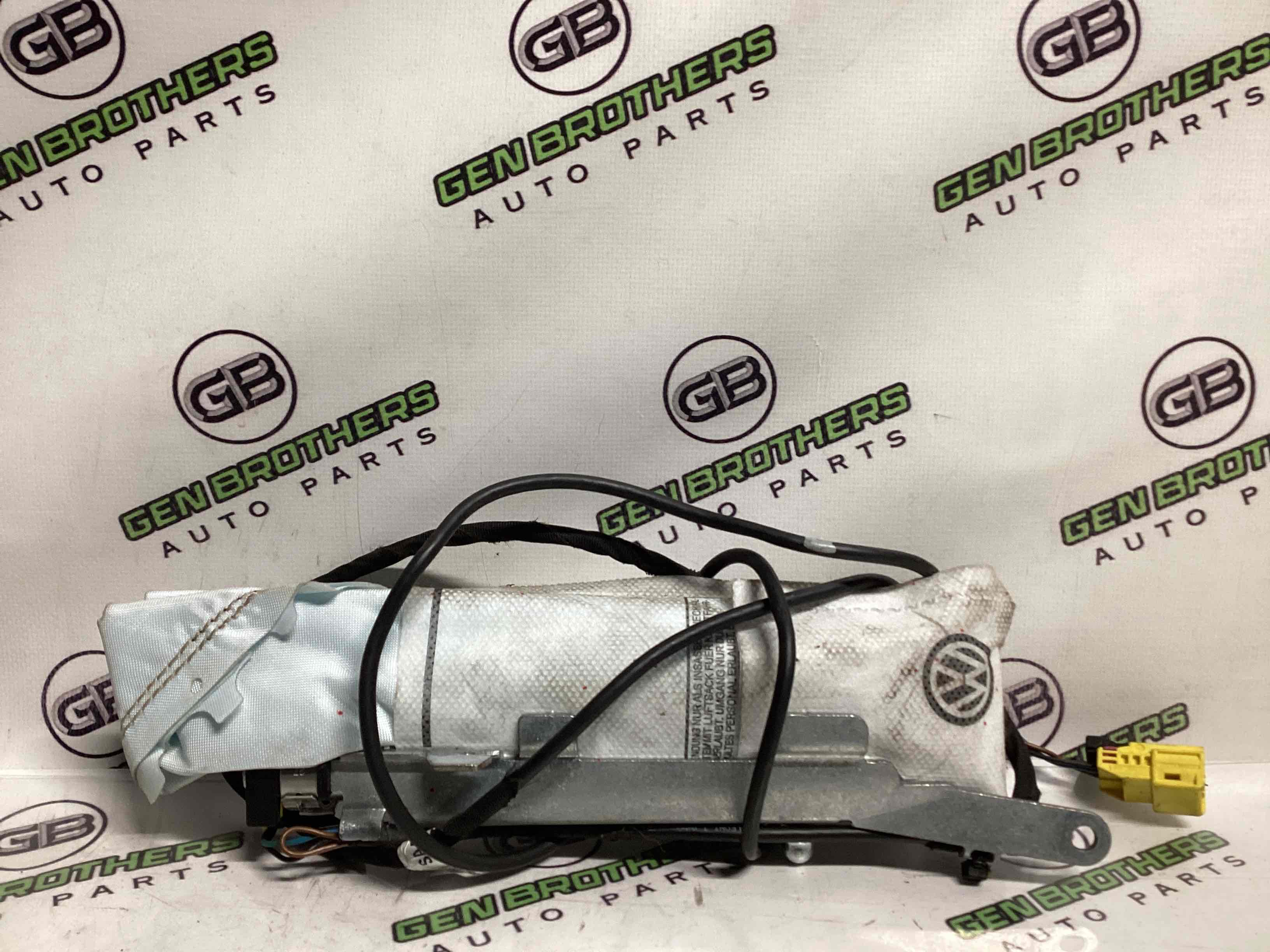 Подушка безпеки сидіння