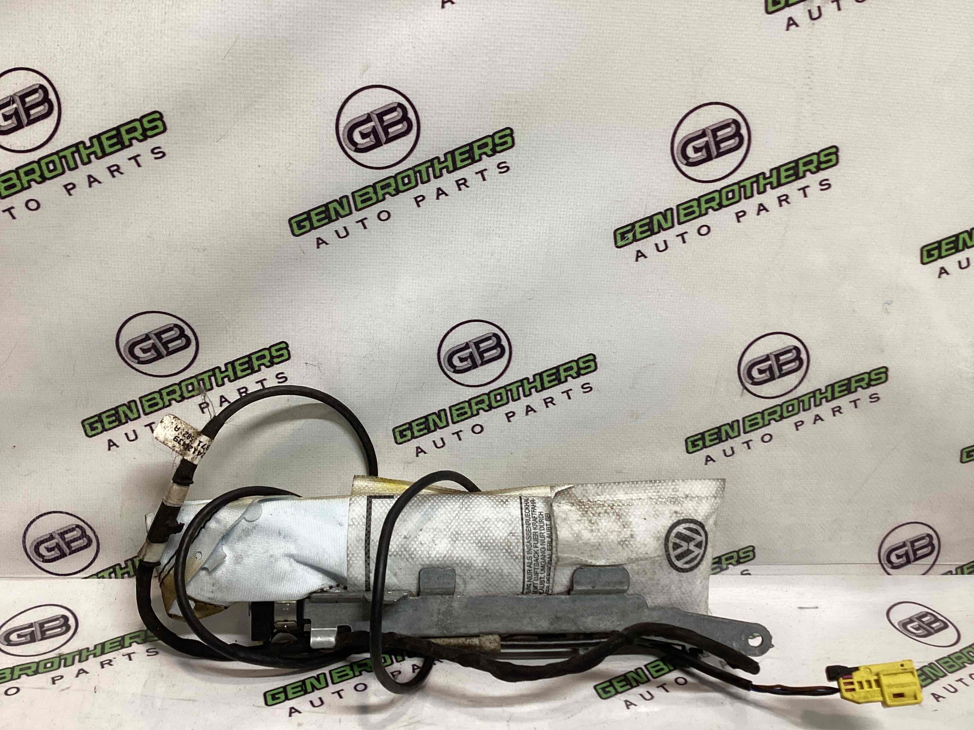 Подушка безпеки сидіння