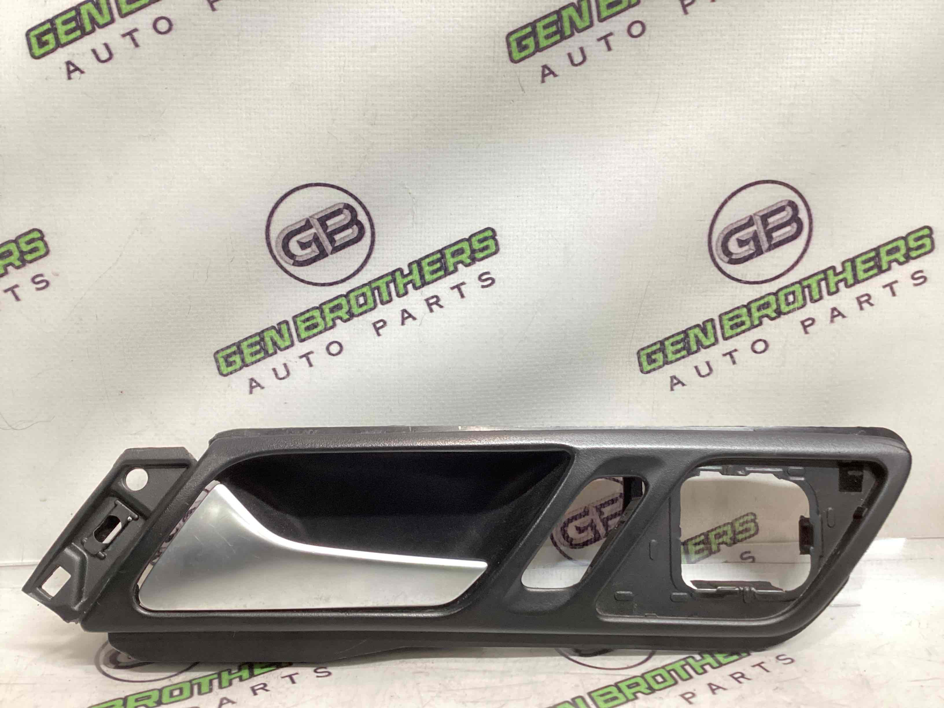 Ручка дверей салону внутрішня, поручень