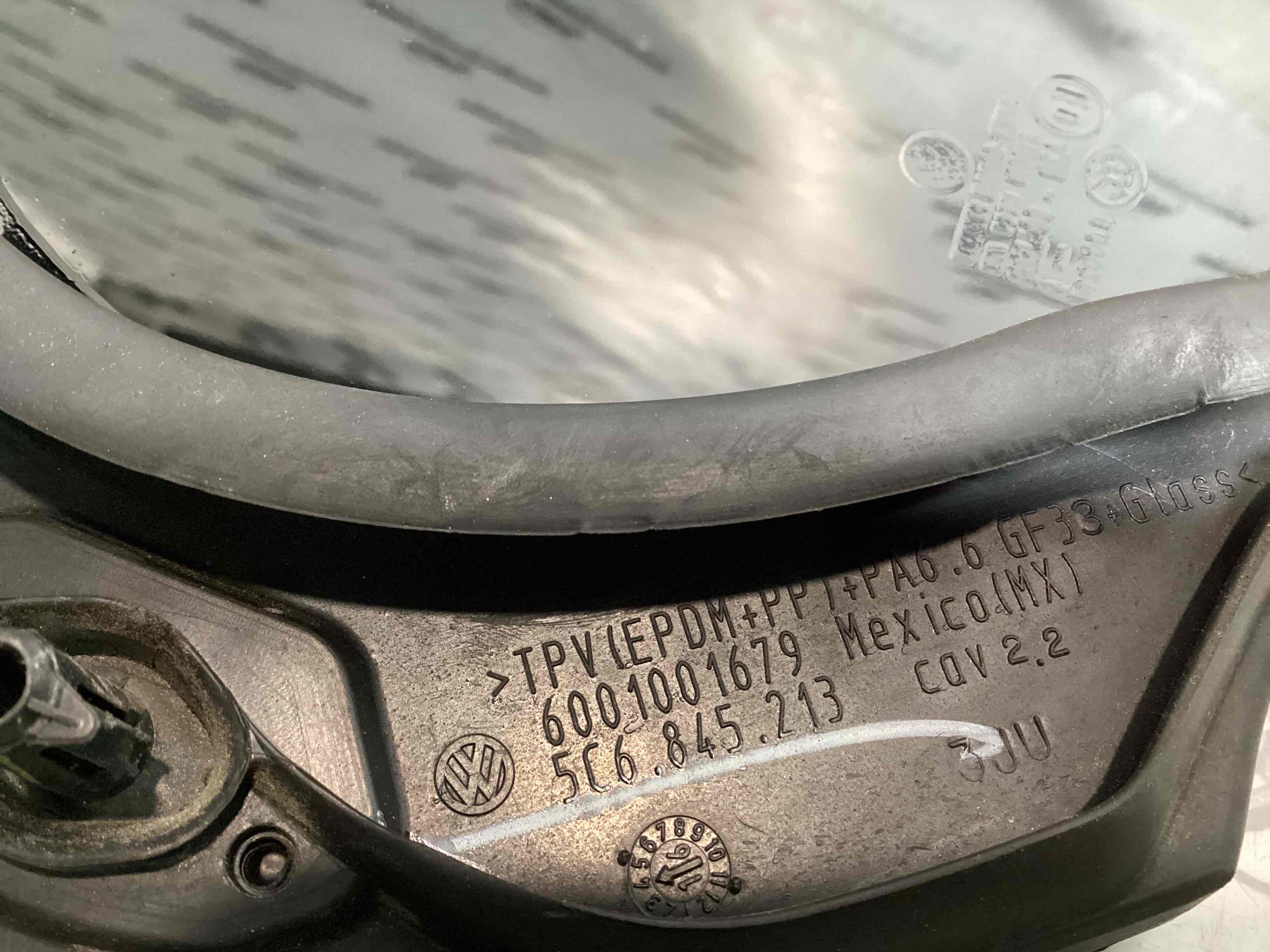 Скло дверей трикутник кватирка