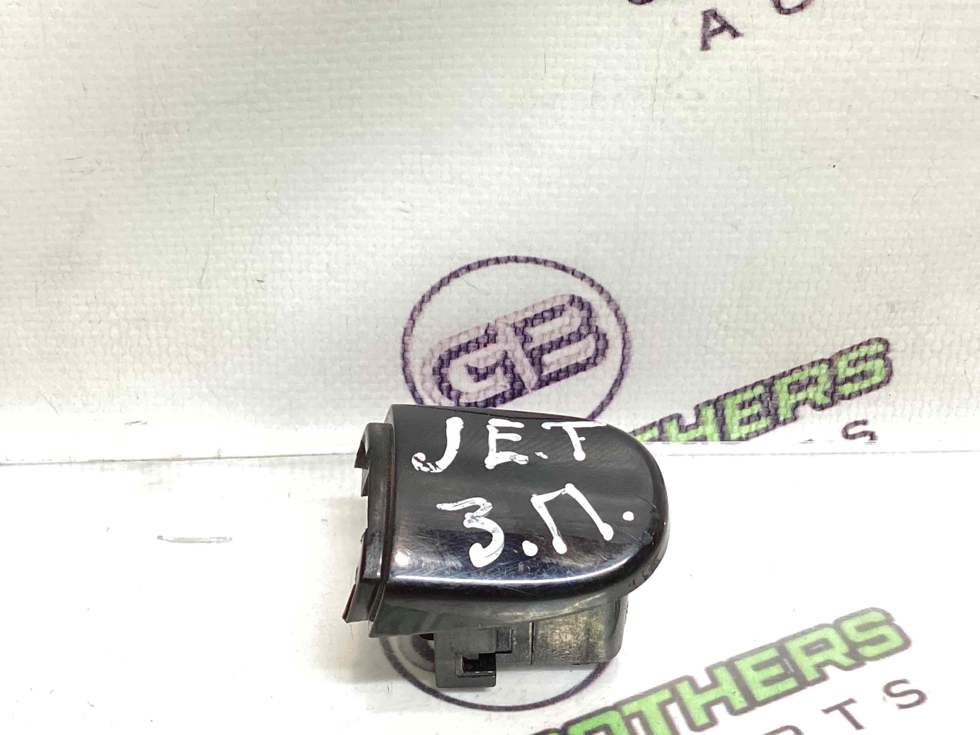 Заглушка ручки дверей