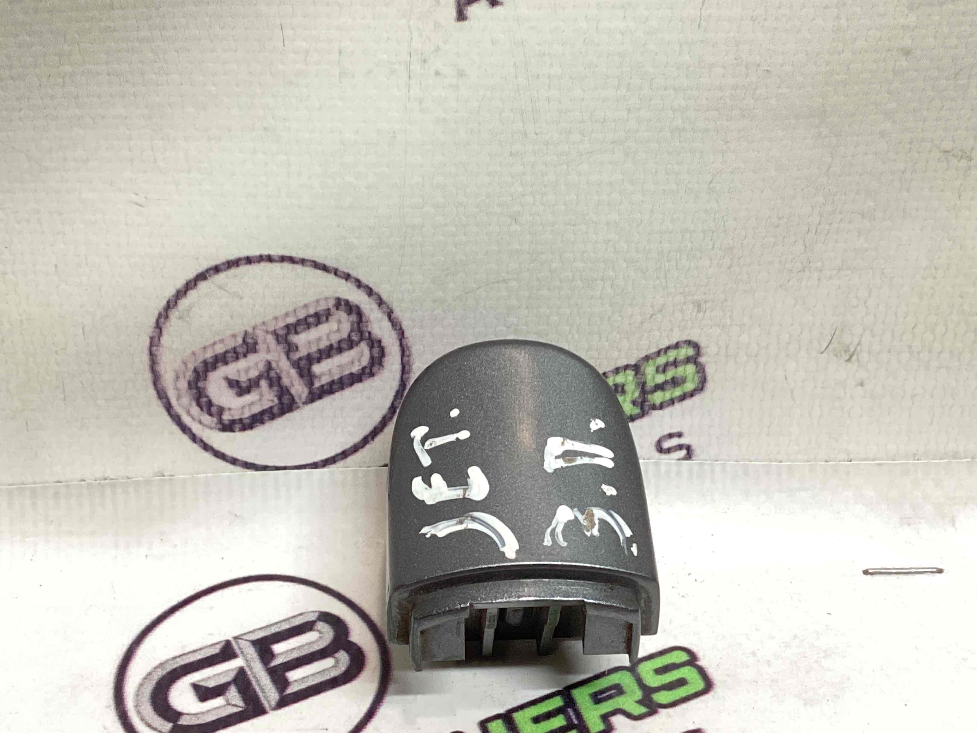 Заглушка ручки дверей