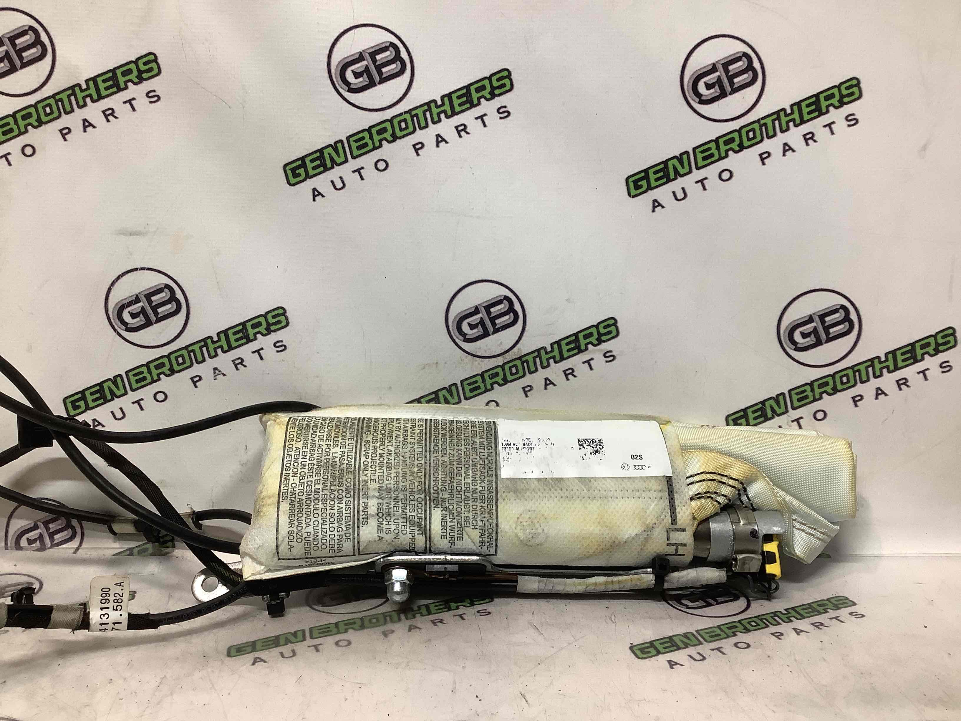 Подушка безпеки сидіння