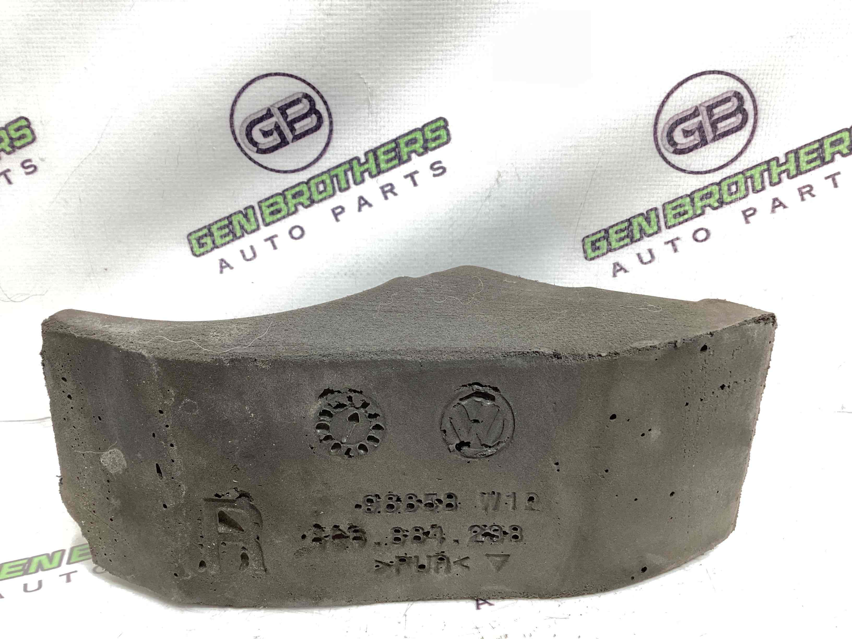 Ізолятор крила, ущільнювач та повітропровід крила