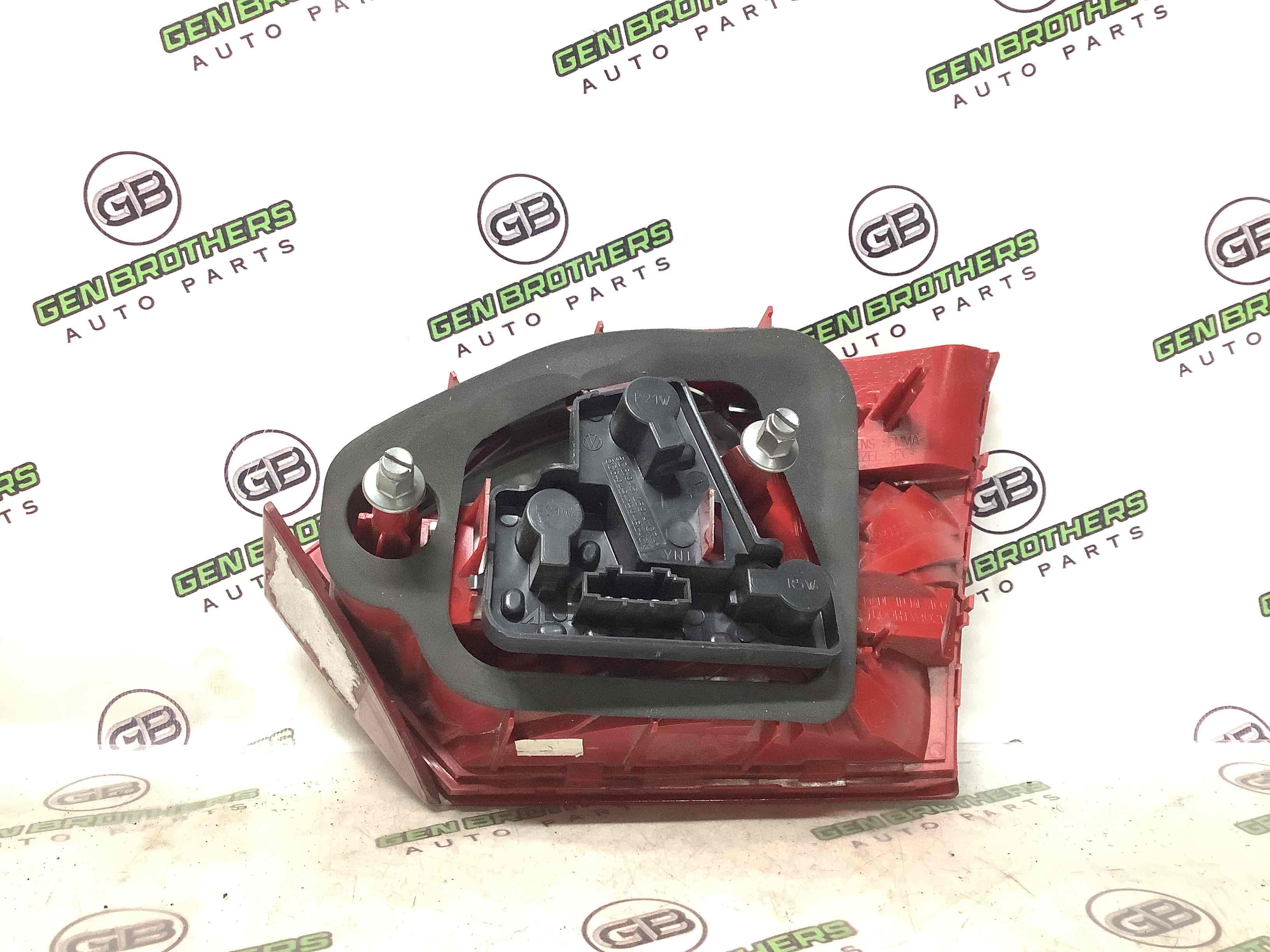 Ліхтар задній лівий