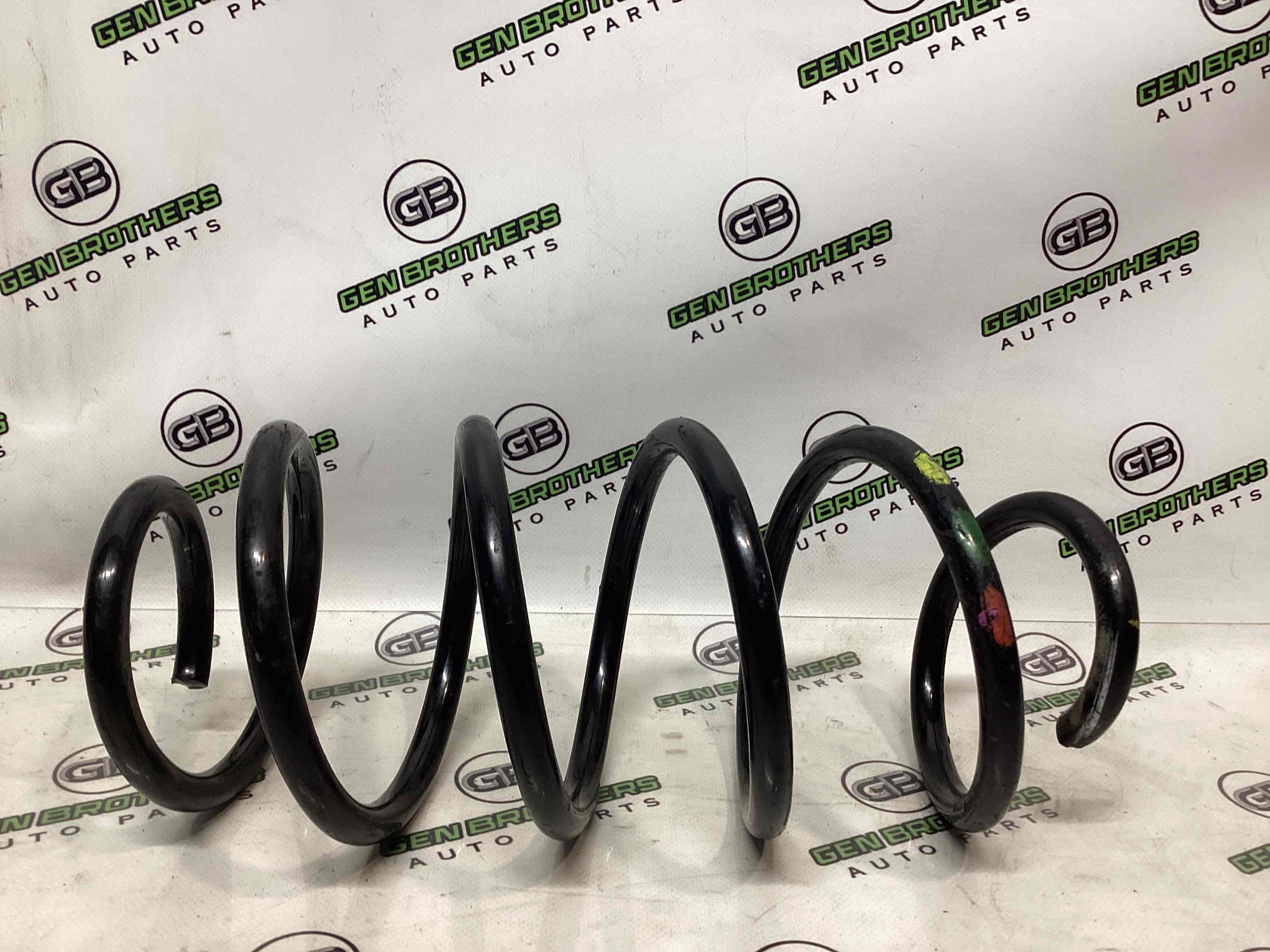 Пружина передня