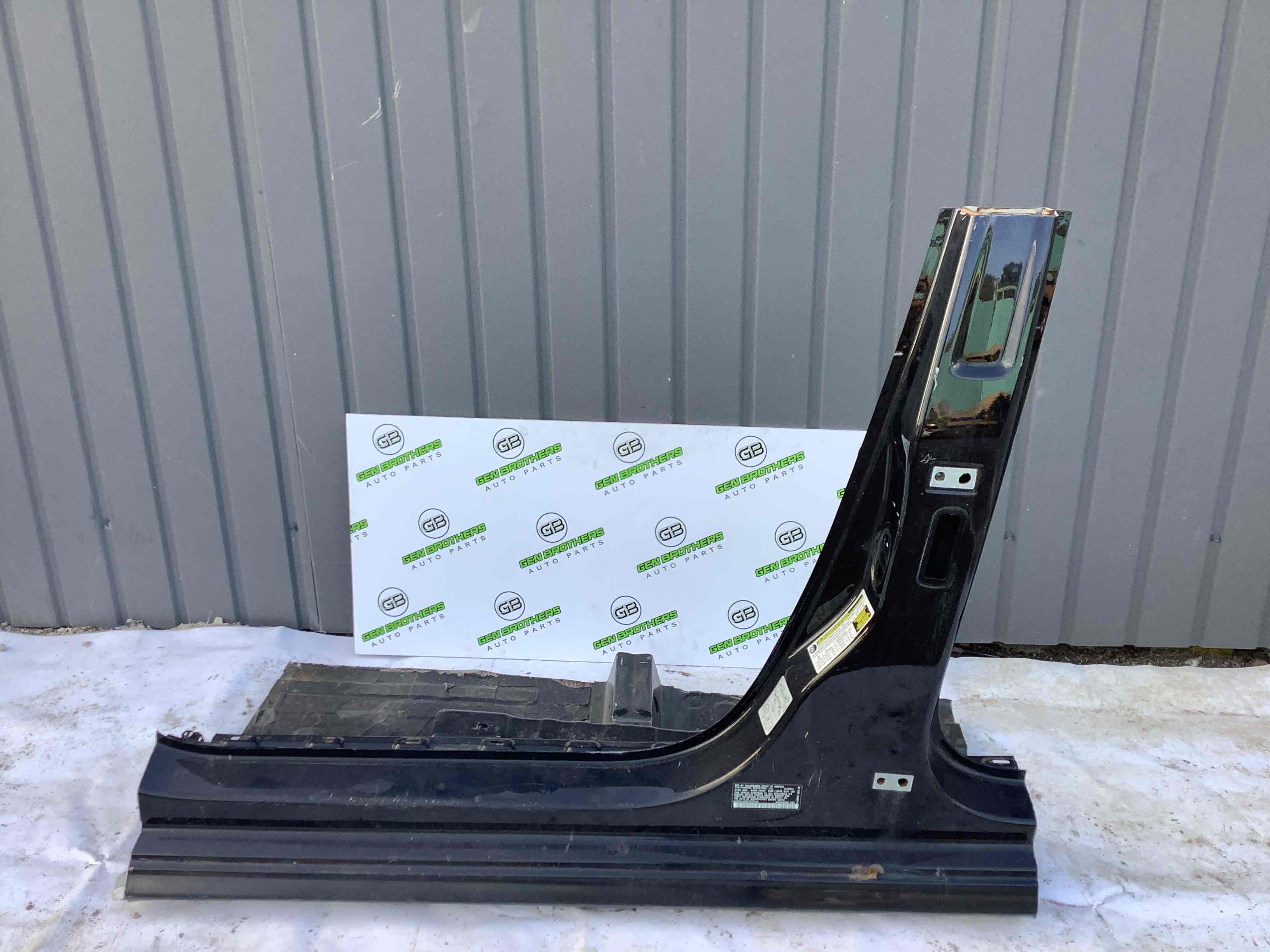 Стійки кузова та пороги